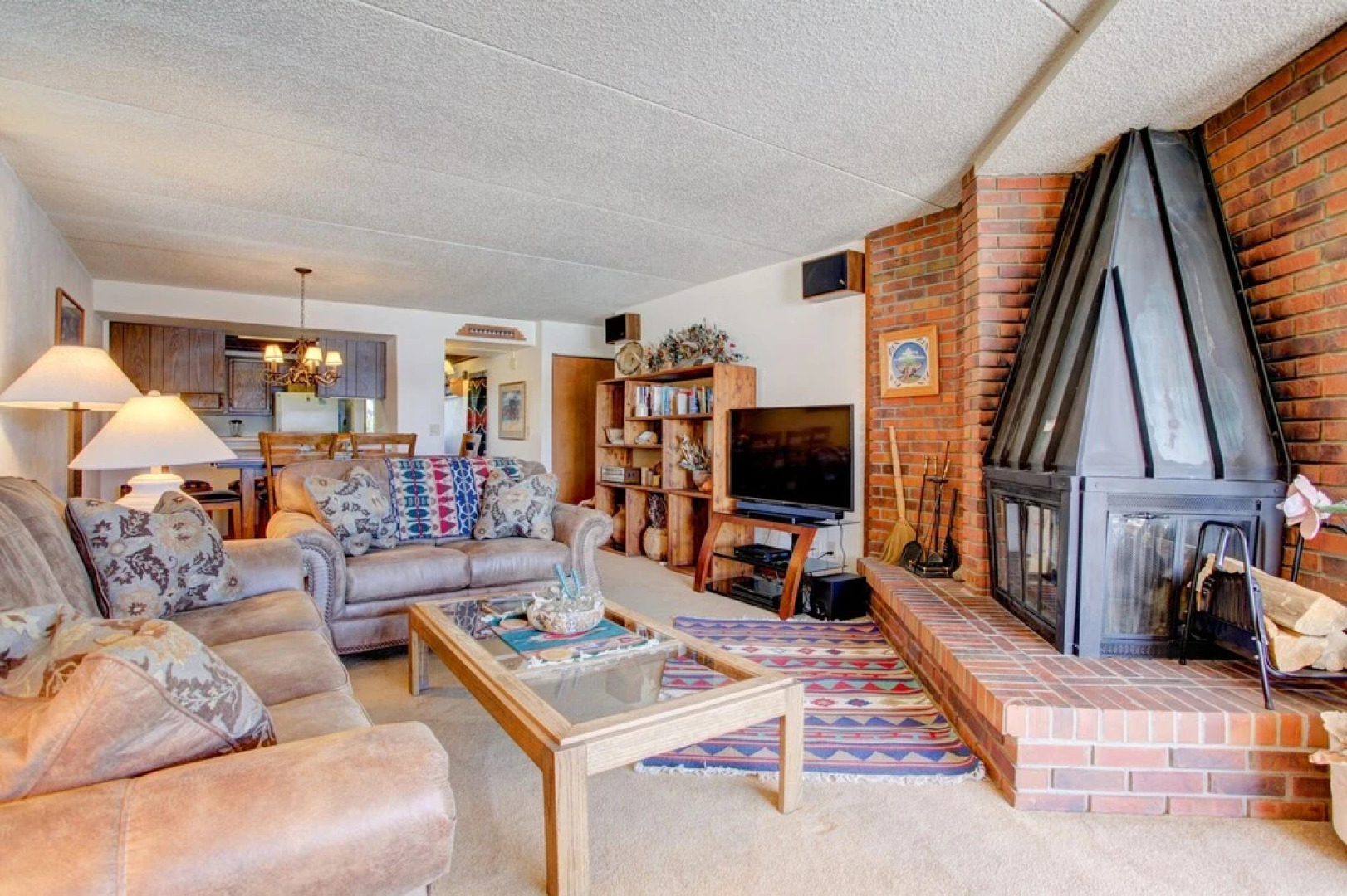 207 Point Dillon 2 Bedrooms 2 Bathrooms Condo