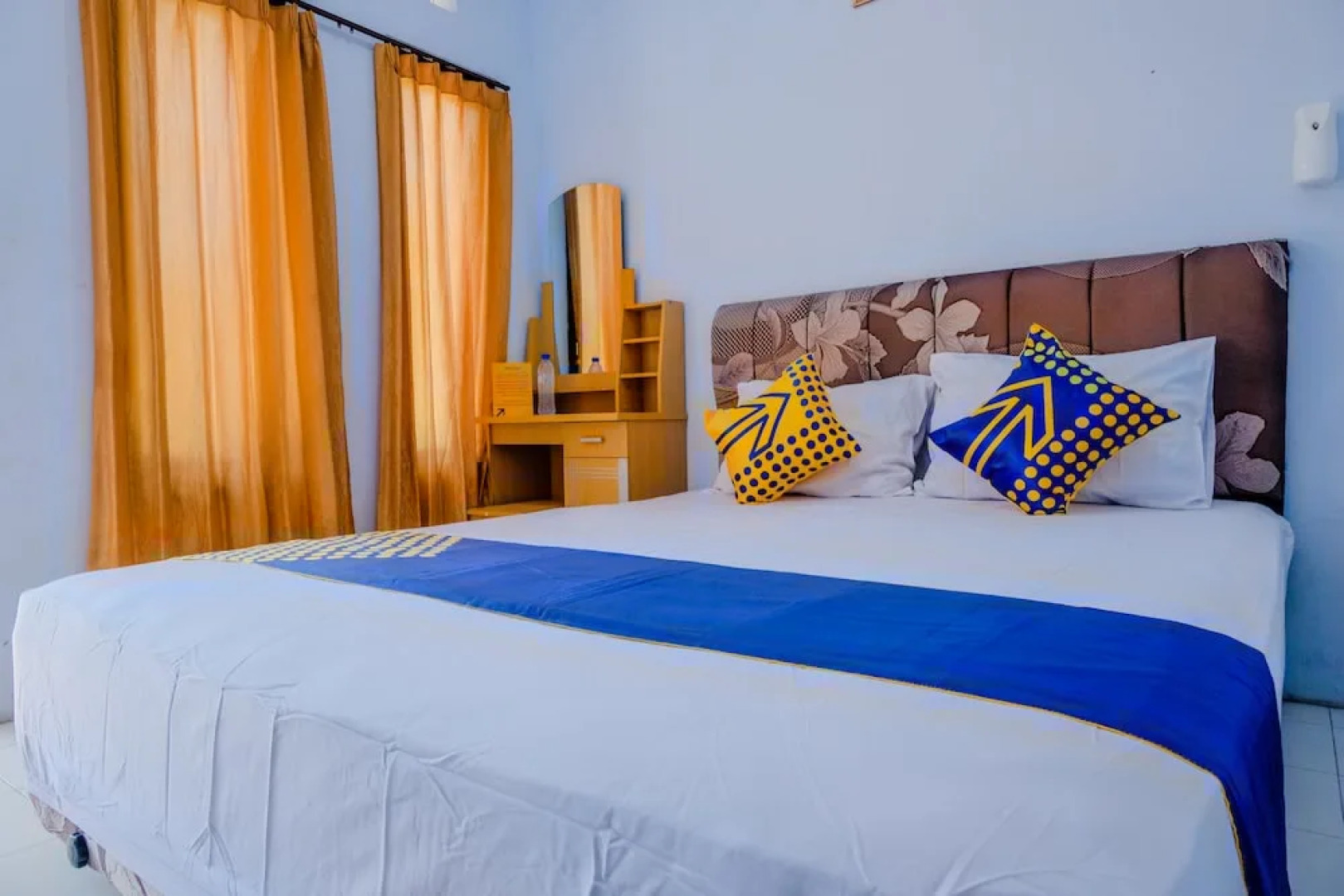 Asembagus Family by OYO Rooms