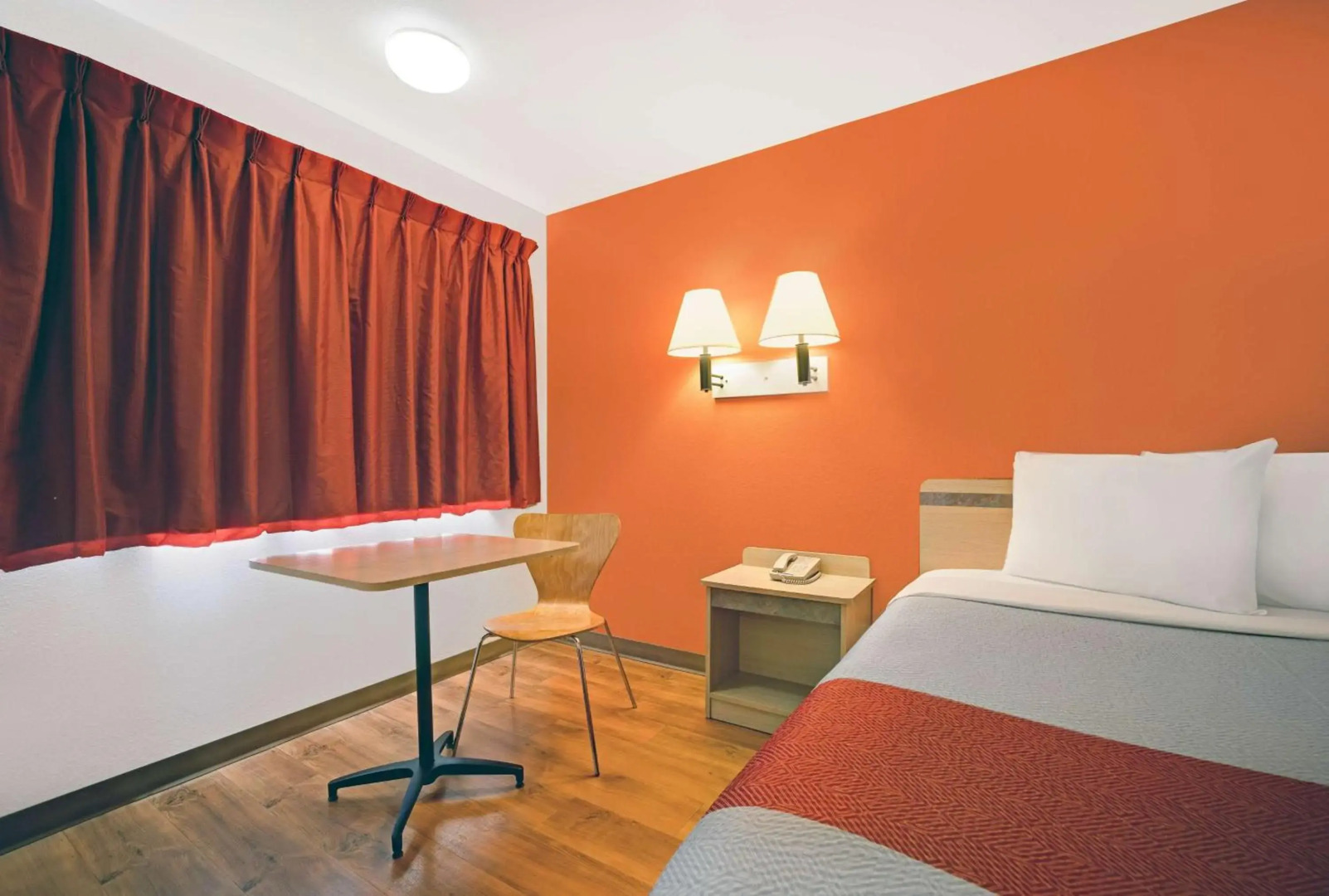 Motel 6 Troutdale, OR - Portland East