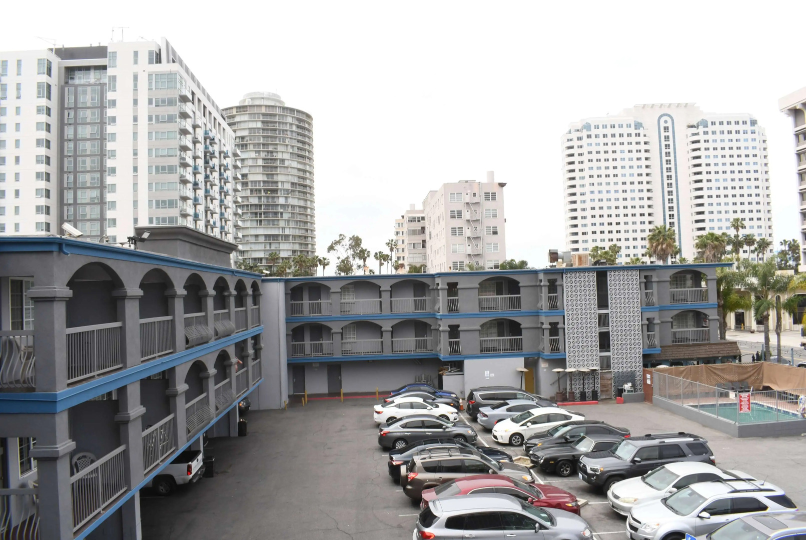 Travelodge by Wyndham Long Beach Convention Center