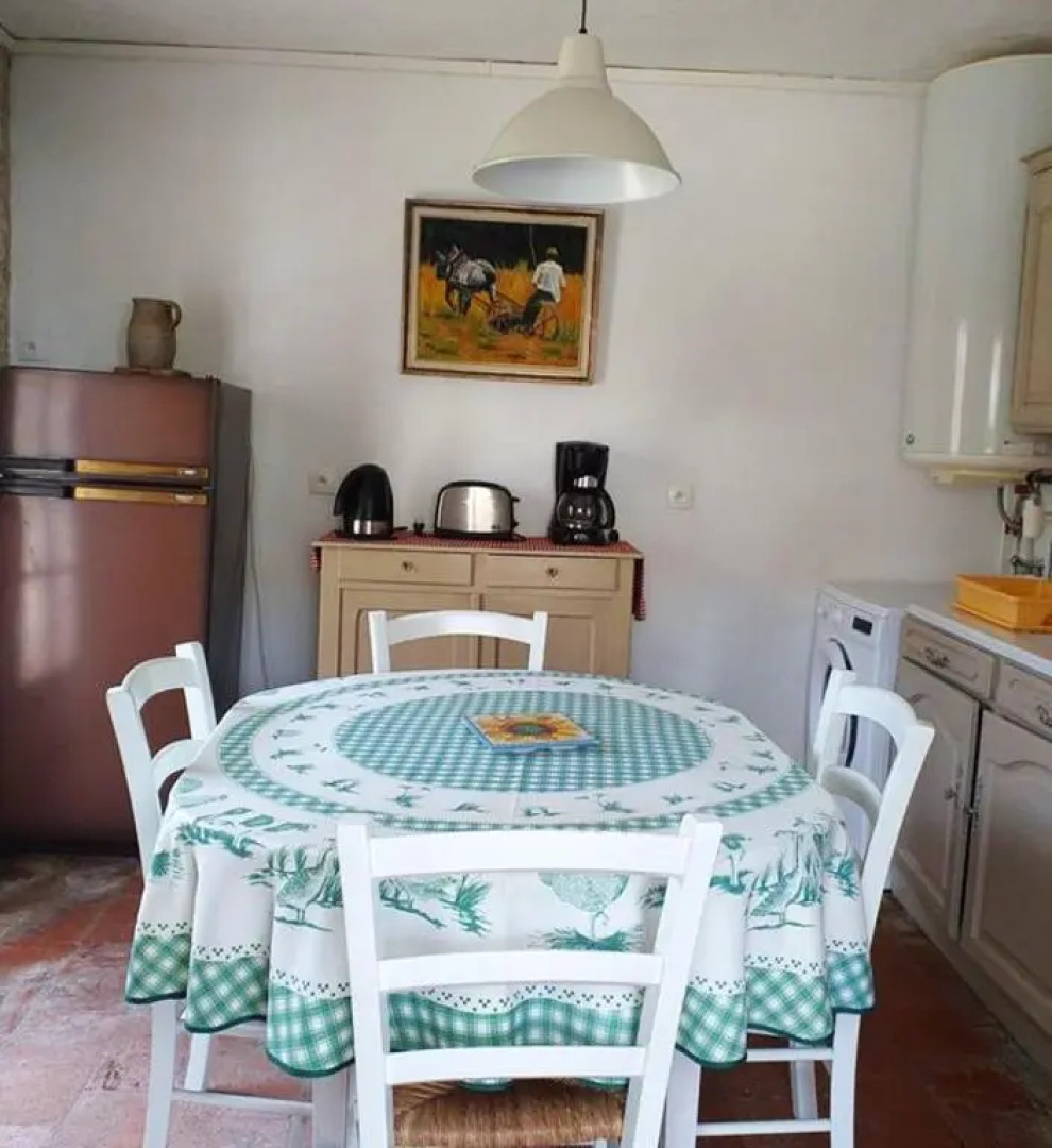 Maison d'une chambre avec jardin clos et wifi a Sigogne