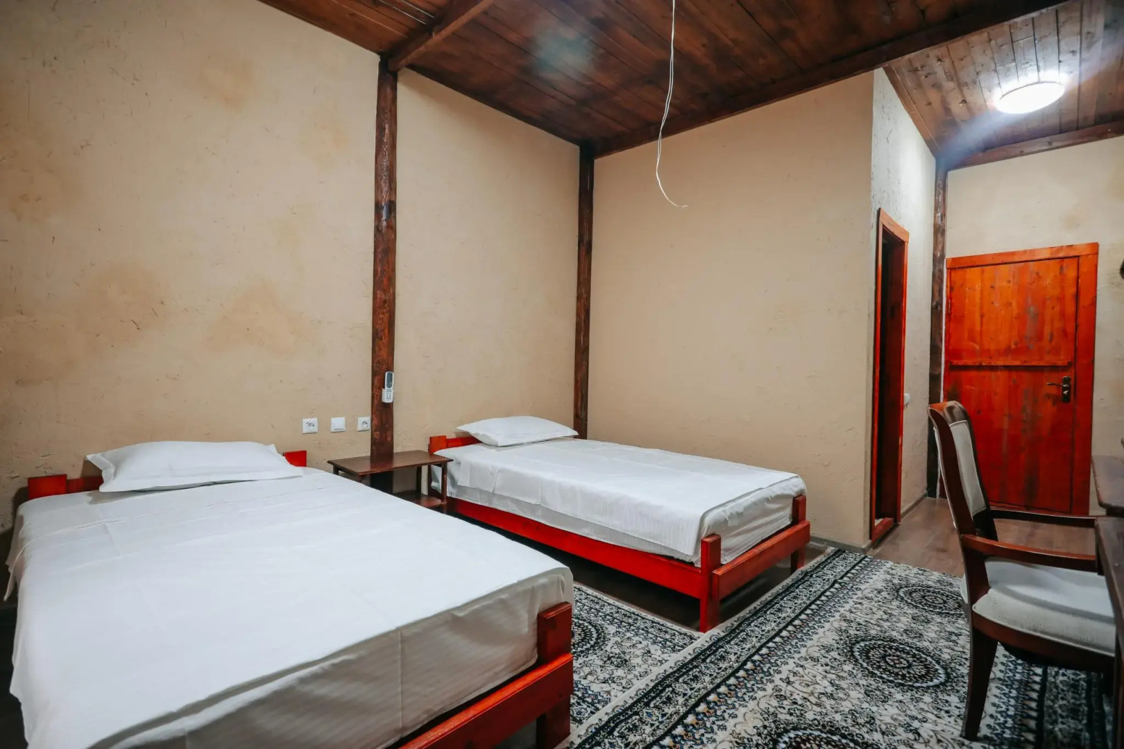 Sultan Kyzyl-Kia (Султан Кызыл-Кия)