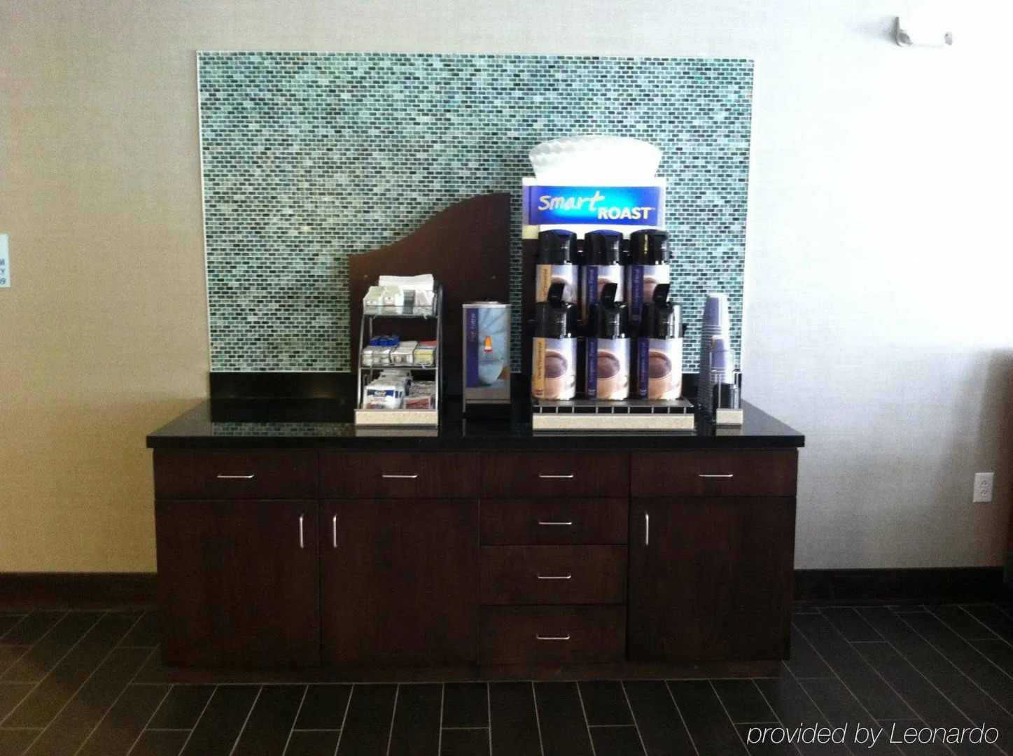 Holiday Inn Express & Suites Oak Ridge by IHG