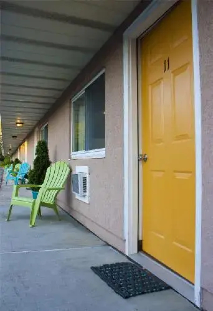 Macaluso's At The Lantern Lodge