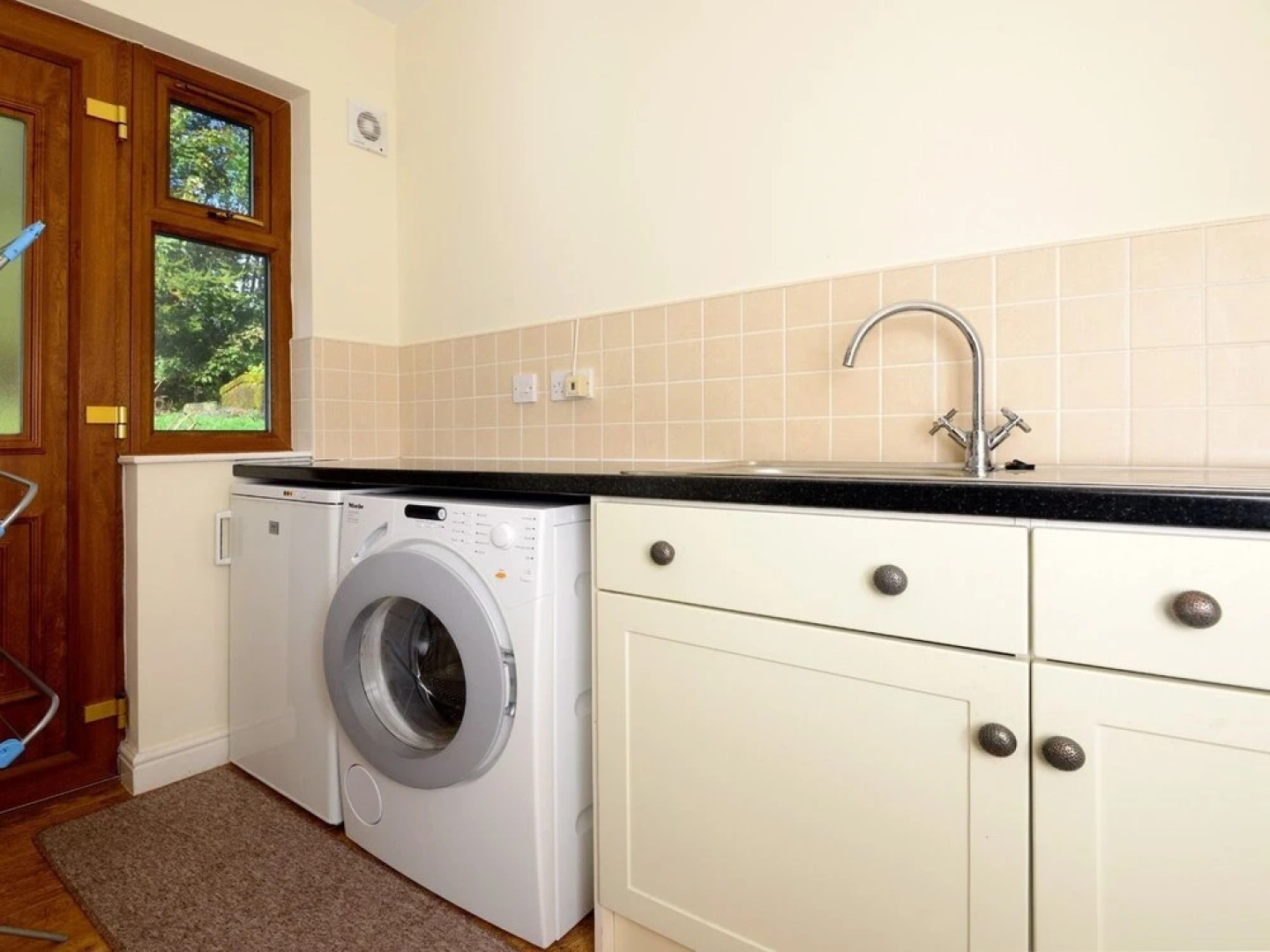 Black Burn Lodge Self Catering