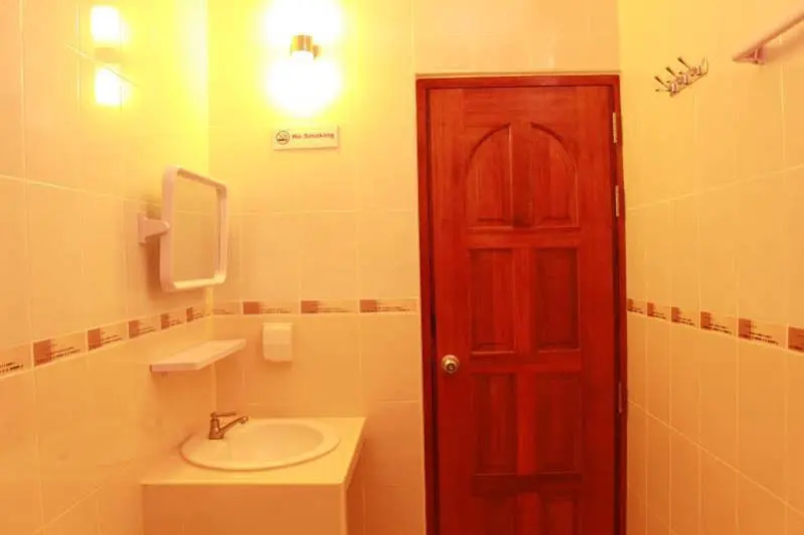 Hanifaru Transit Inn