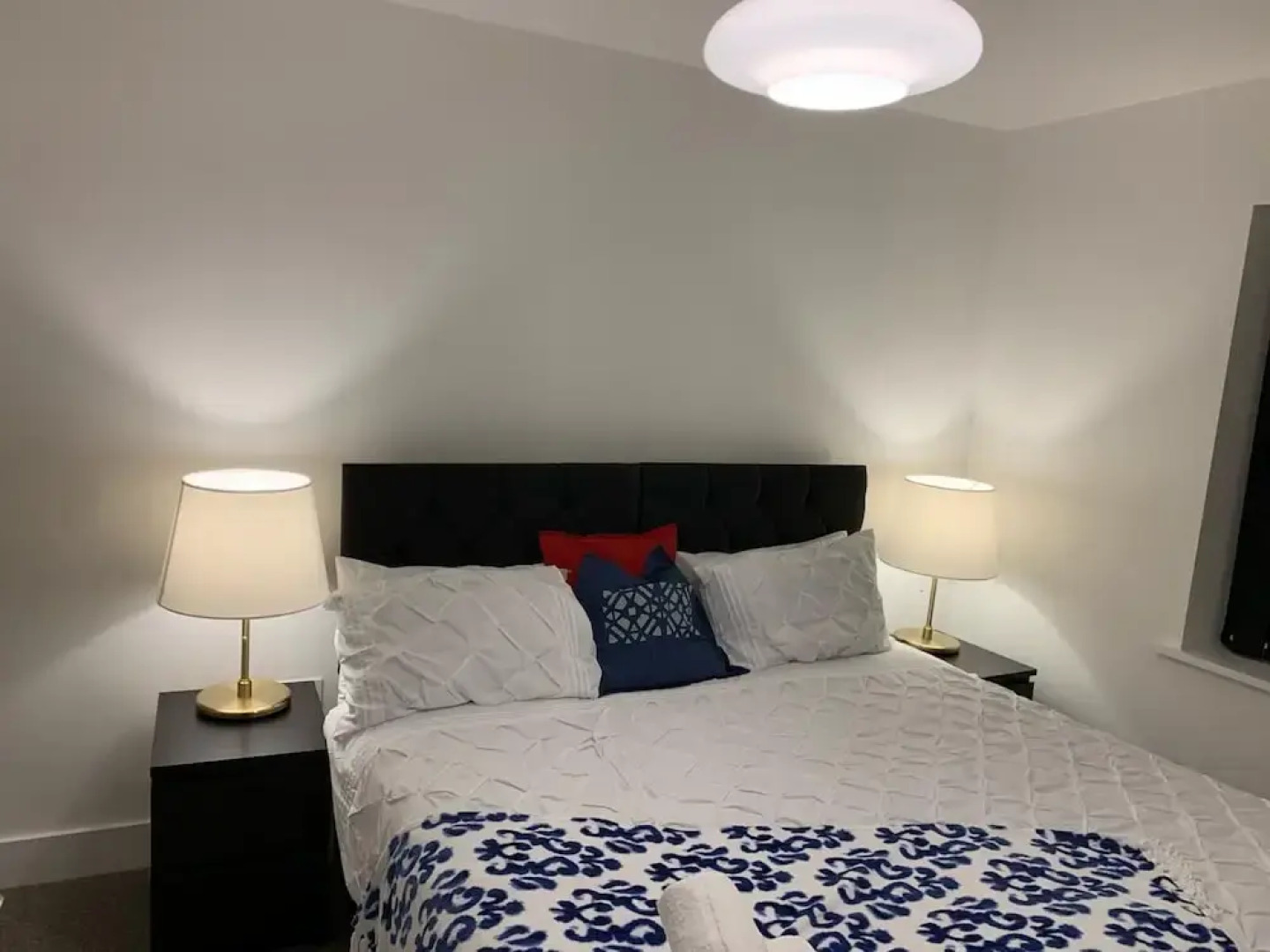 Brand New Entire 4 Bed House/multiple Parking