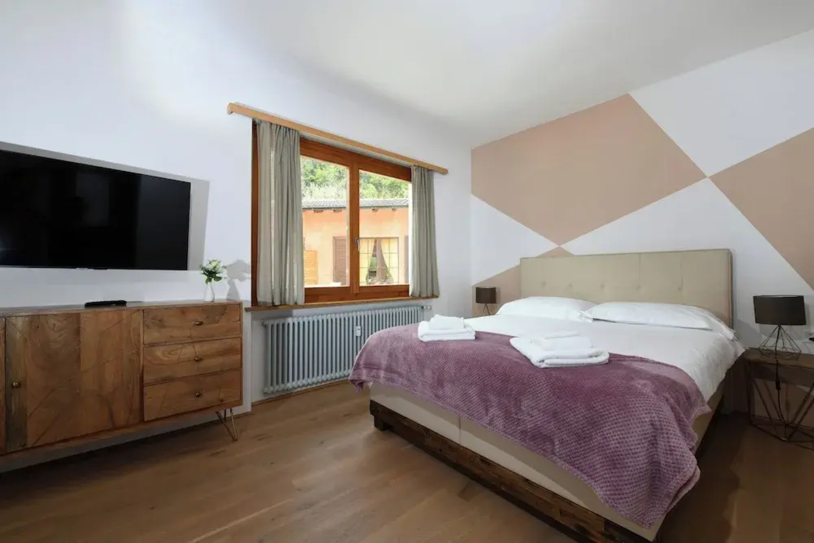 Bed & Breakfast 7rooms Losone
