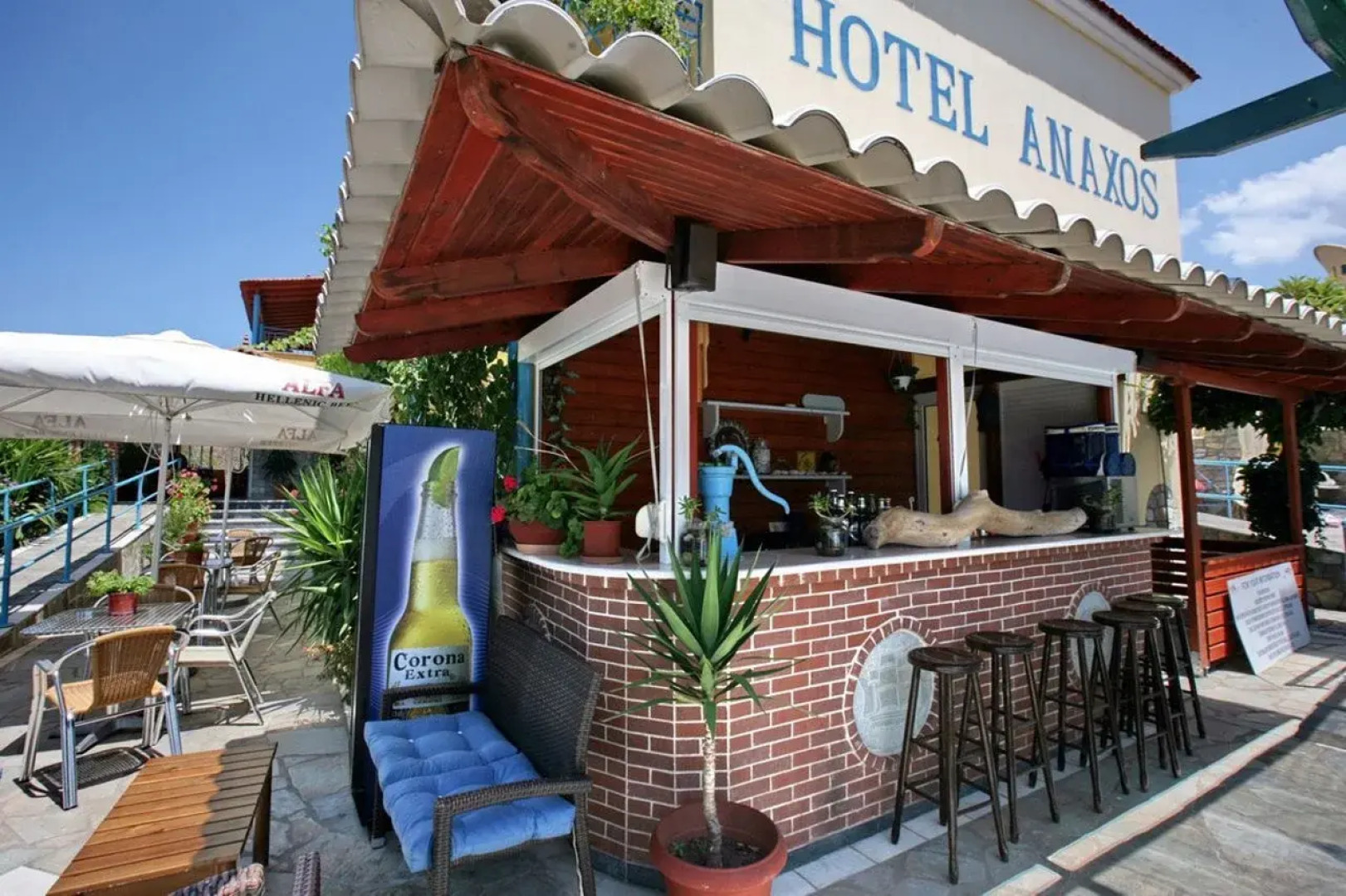 Anaxos Aparthotel