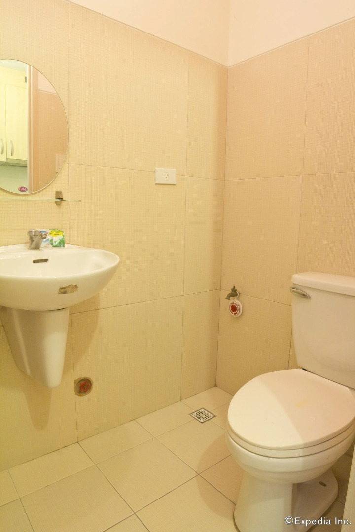 Airport Apartments Manila