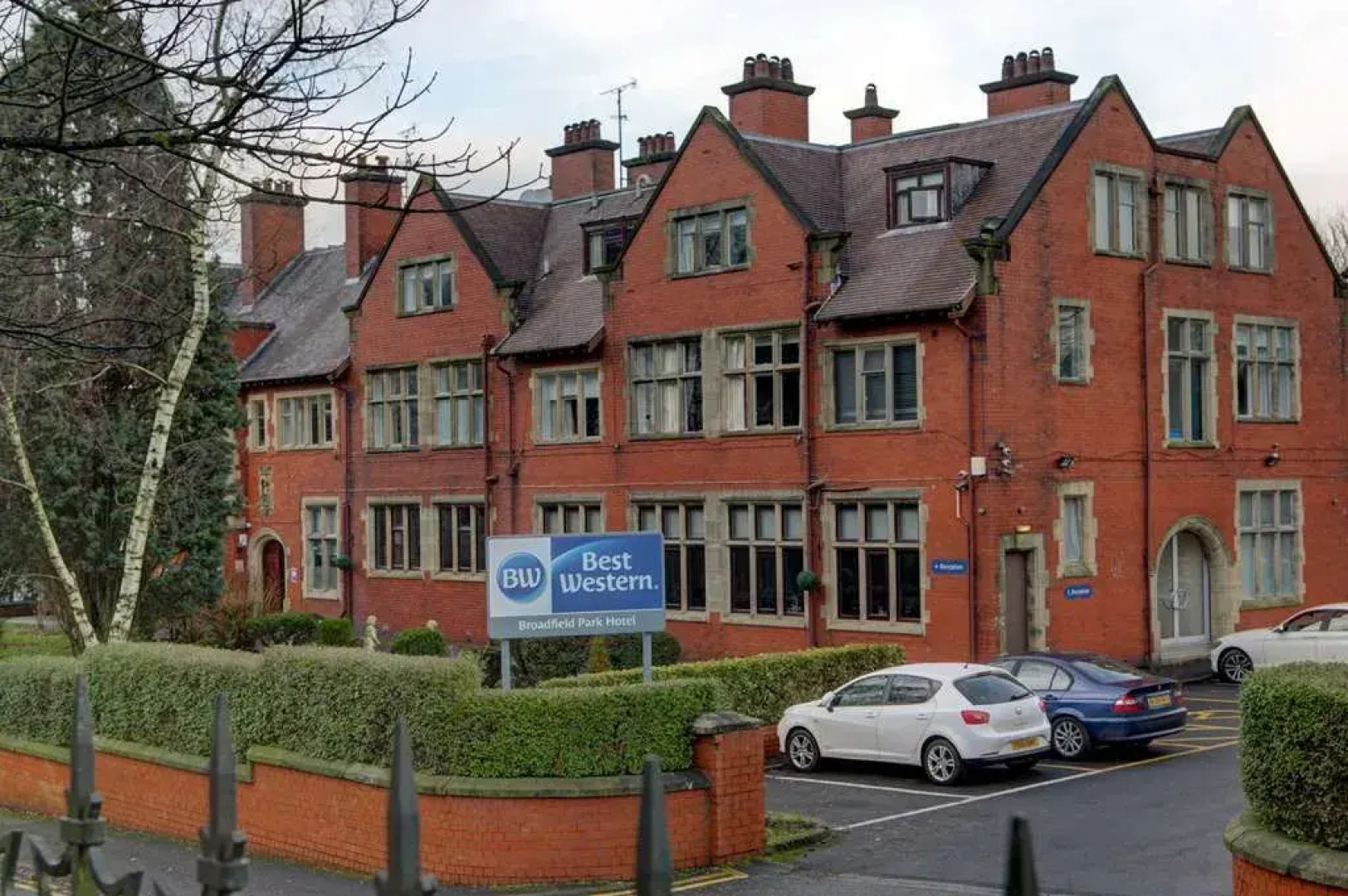 Best Western Broadfield Park