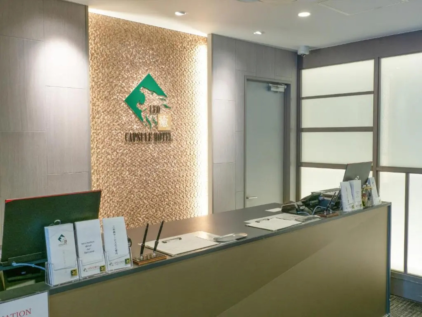 Leo Yu Capsule Hotel Nishifunabashi