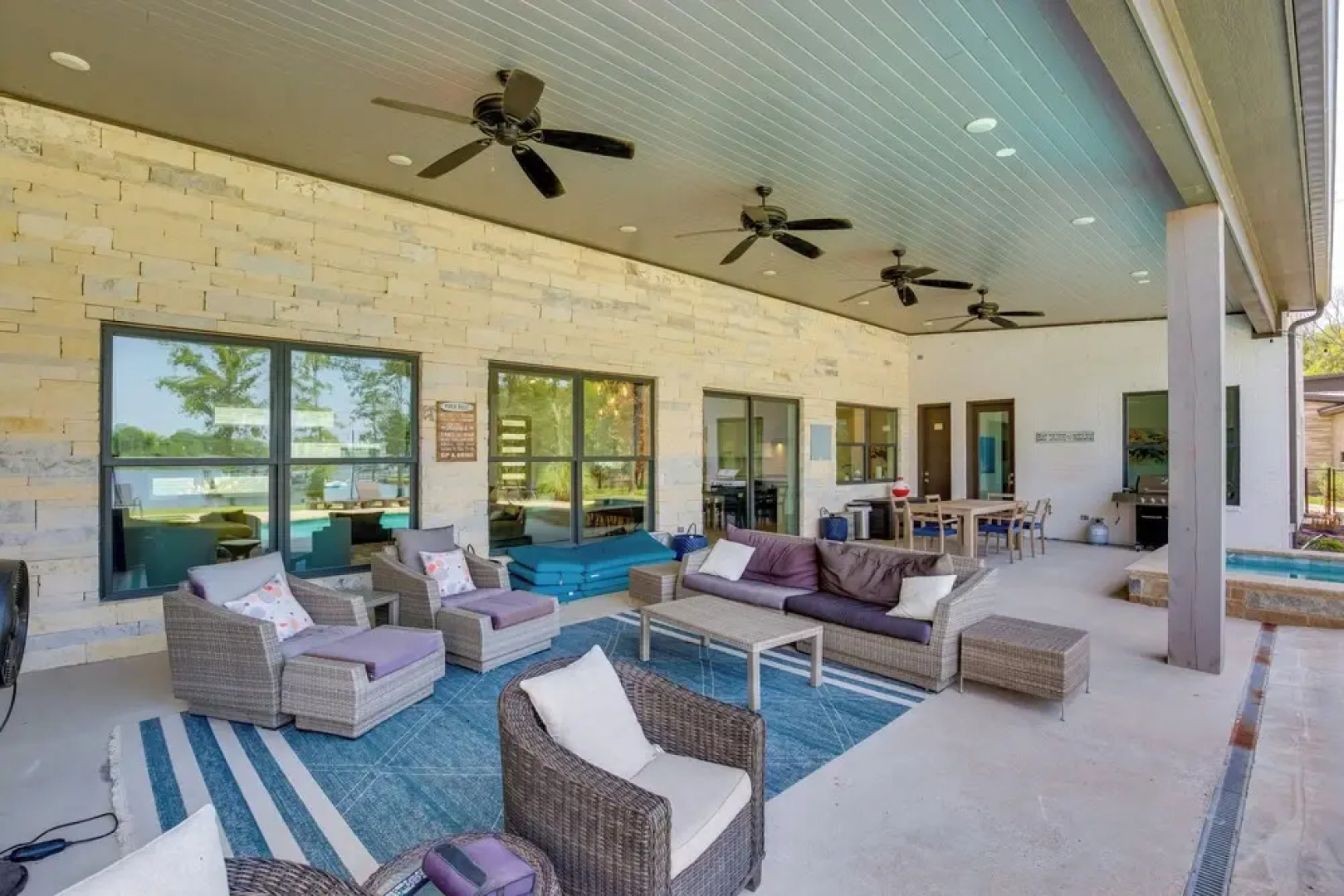 On Cedar Creek Reservoir: Malakoff Home w/ Pool!