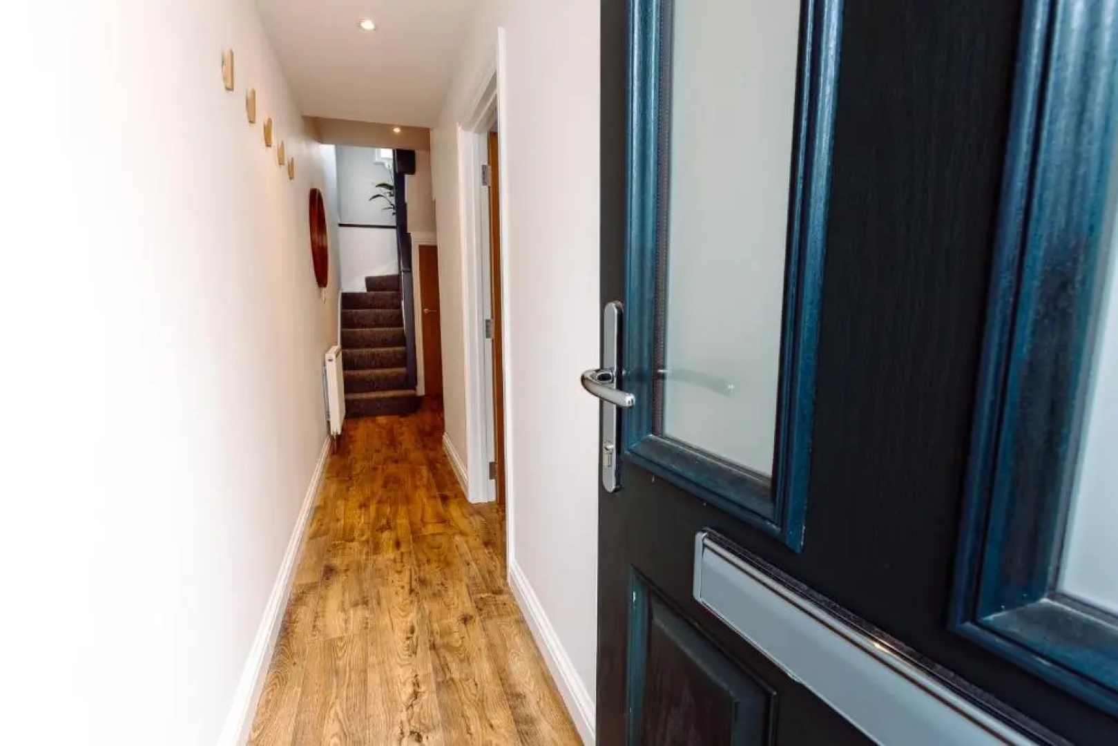Chute House 4 bed house private garden city center