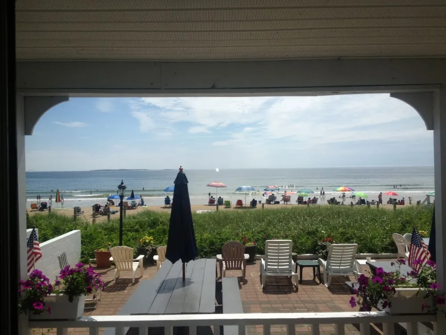 The Sandpiper Beachfront Motel