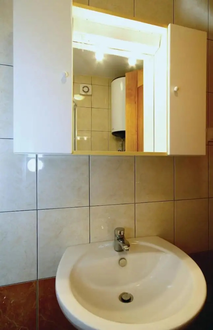 Beautiful Home in Ritosin Brig With Wifi and 2 Bedrooms