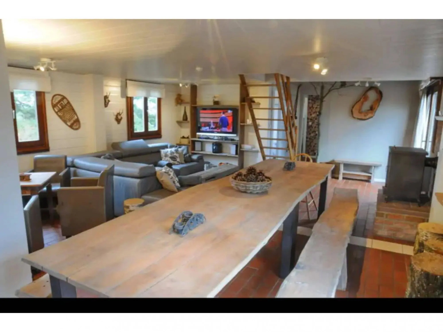 Inviting Holiday Home, Near Cave of Lorette, Namur and Parc Naturel Rgional des Ardennes