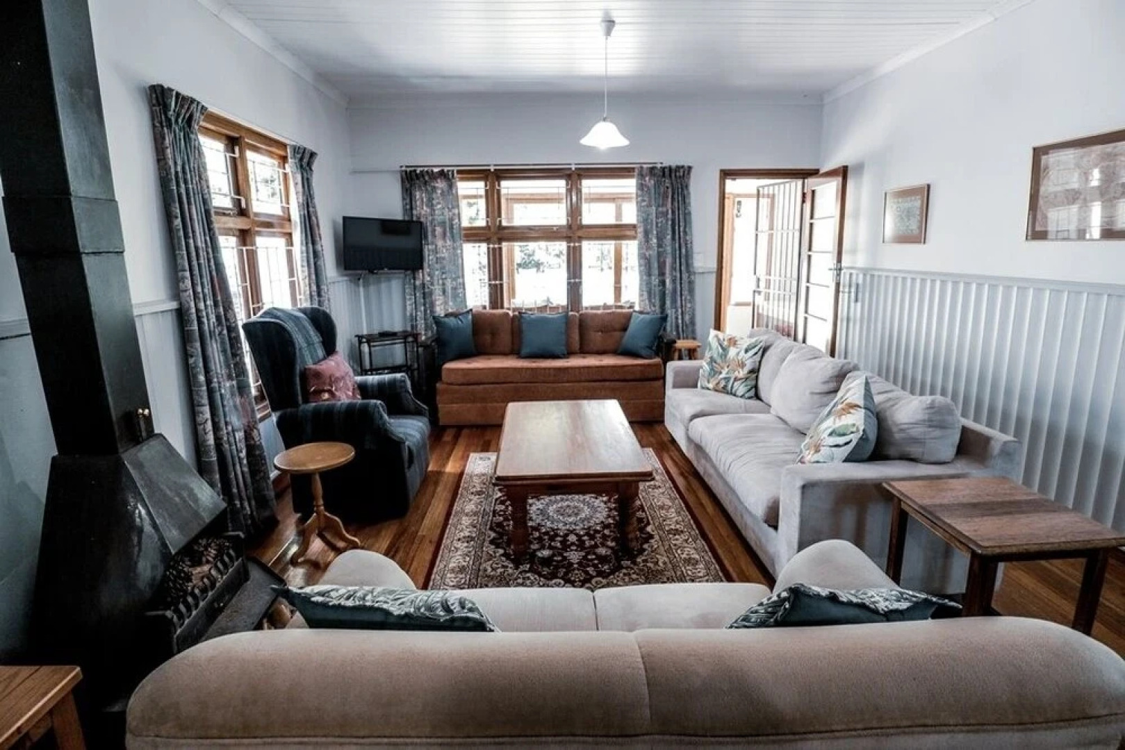 Audreys Vineyard Cottage & Homestead