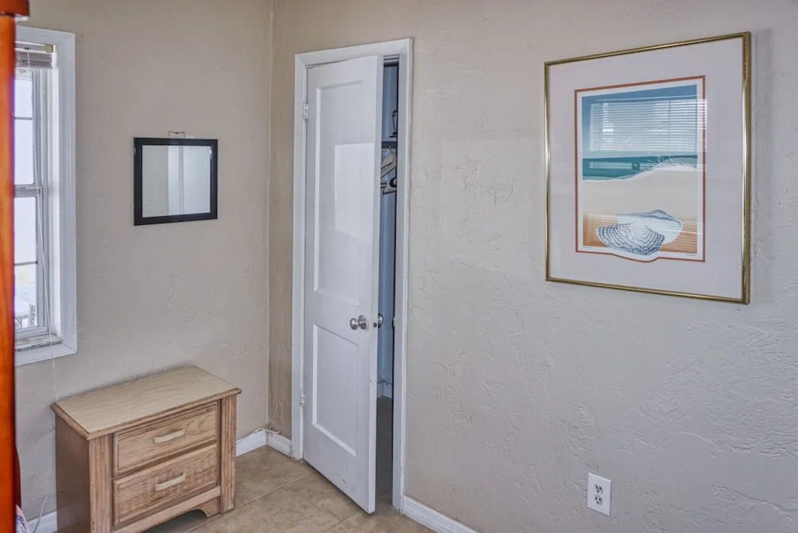 Misty Isles Redington Beachfront Suite 24 by Tech Travel