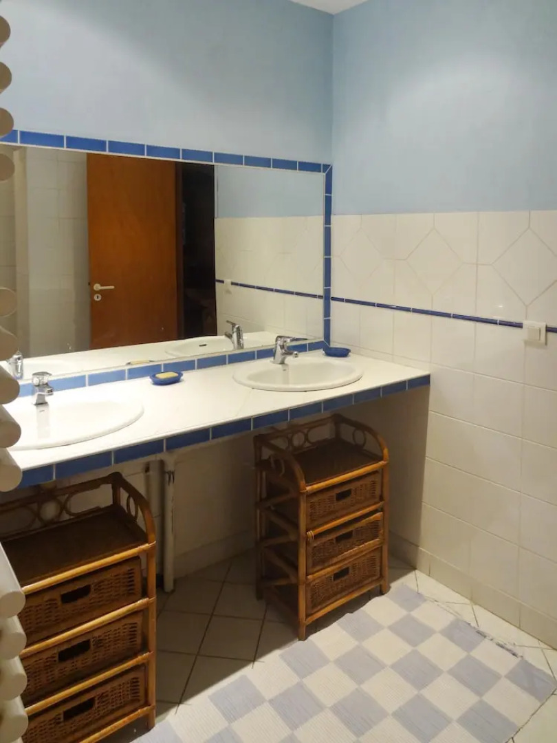 House With 2 Bedrooms in Saint Amand de Coly, With Pool Access, Furnis