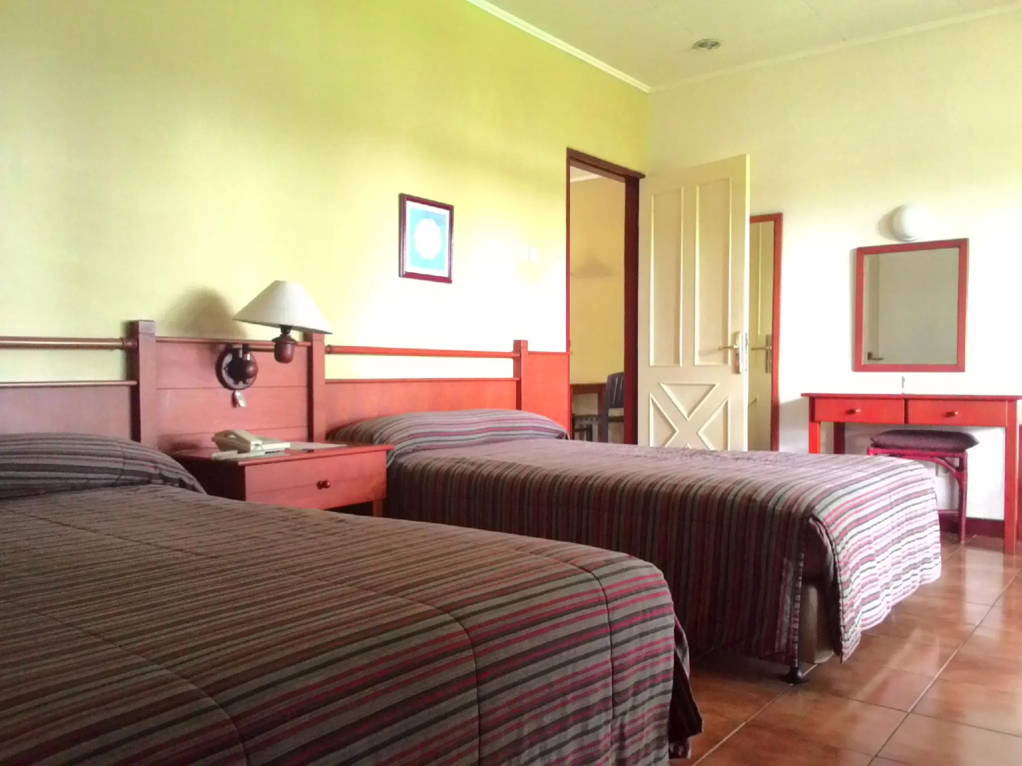 Gunung Geulis Cottages managed by Royal Tulip