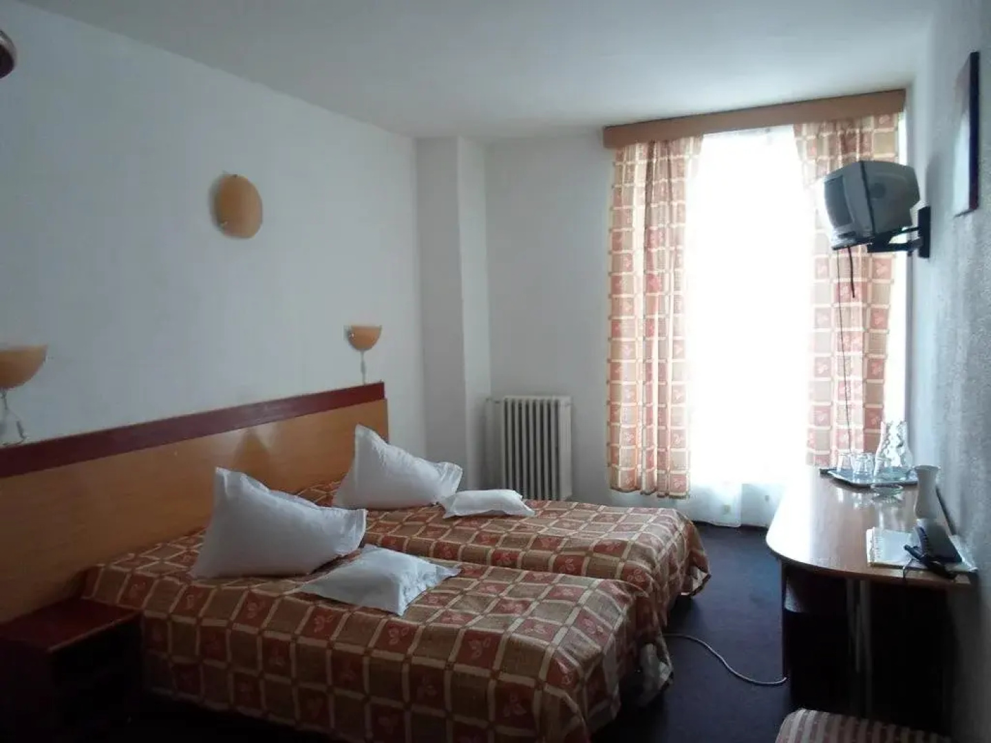 Hotel Intus