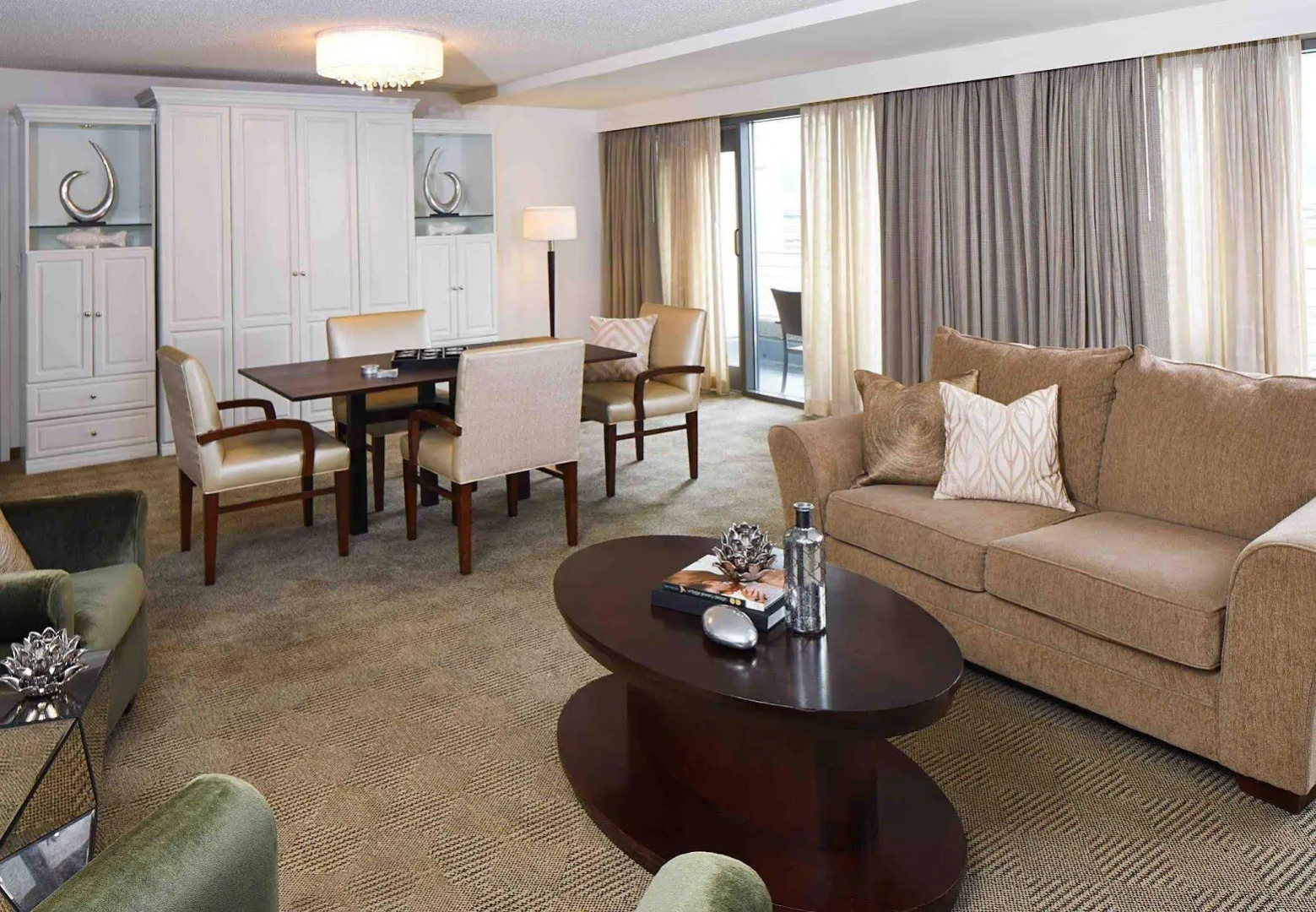 Renaissance Concourse Atlanta Airport Hotel