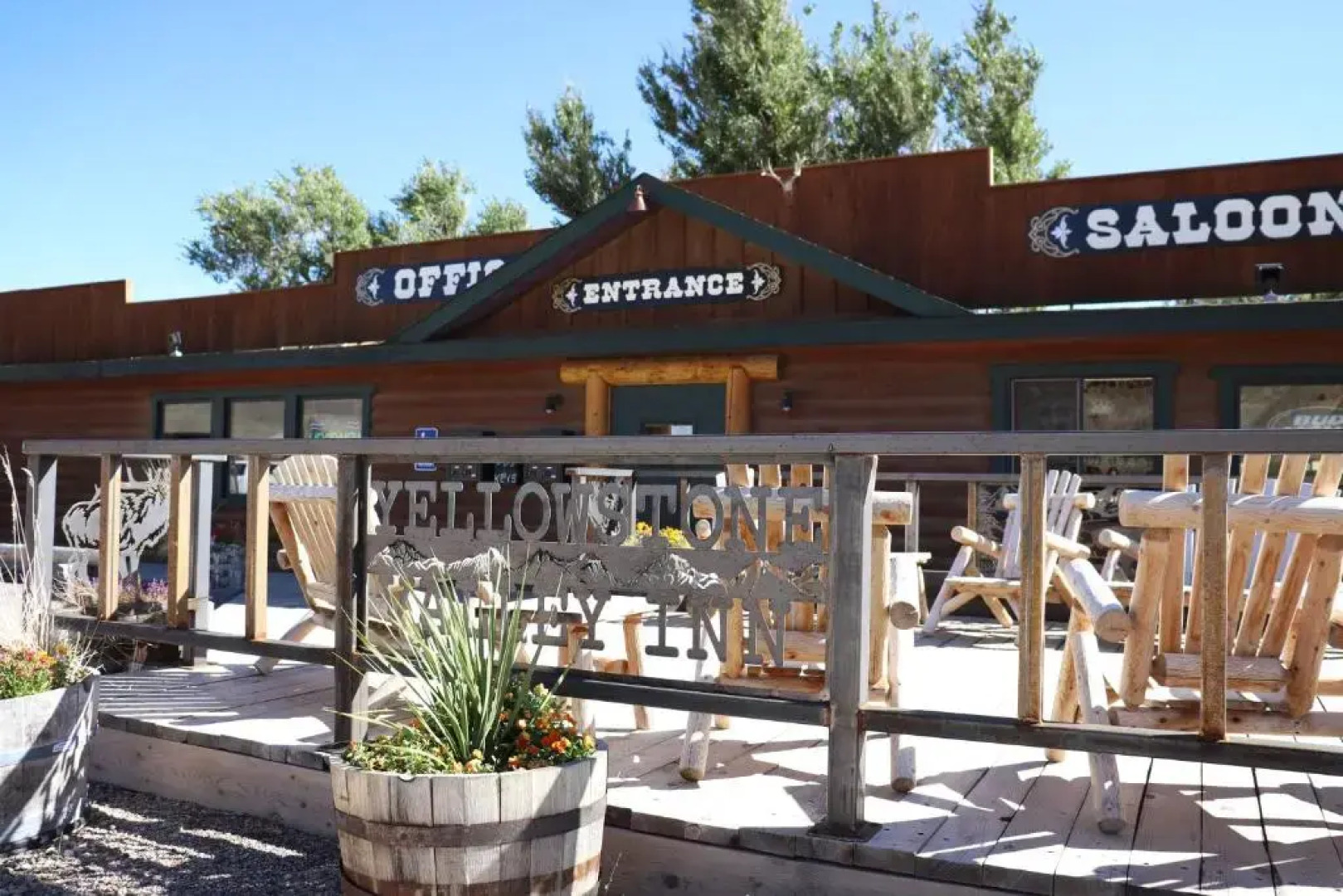 Yellowstone Valley Inn