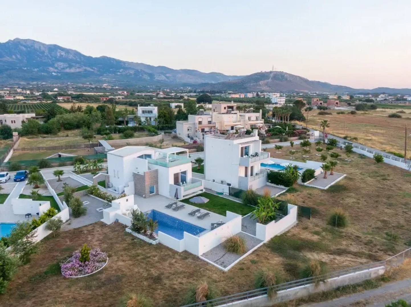 Xenos Villa 4 - Luxury Villa With Private Swimming Pool Near The Sea