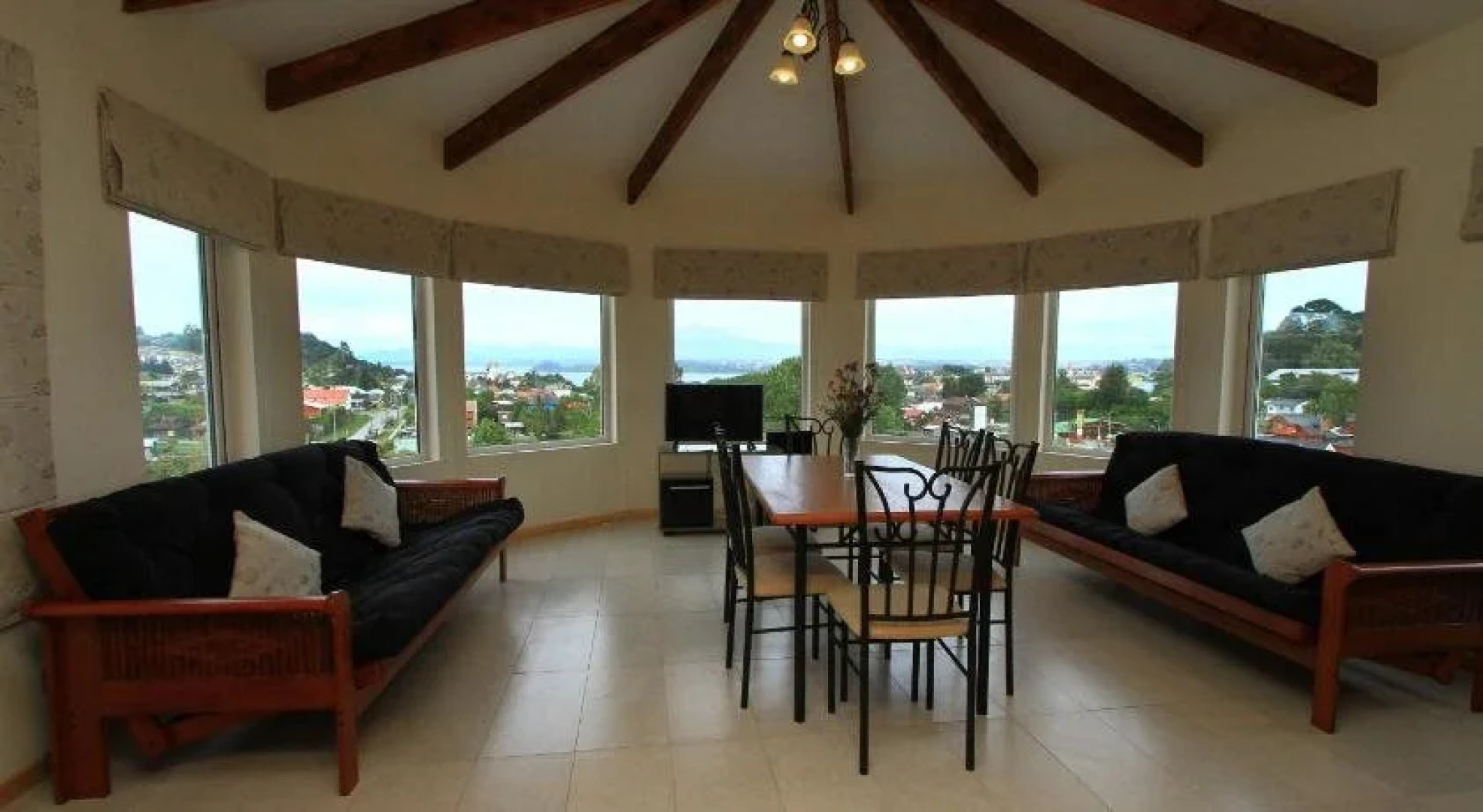 Hotel y Departamentos Dein Haus