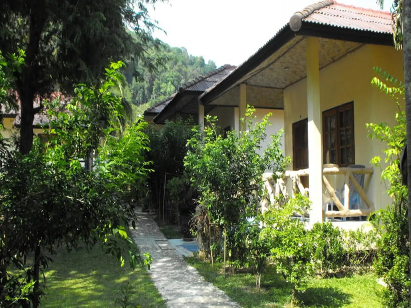 Adam Bungalow
