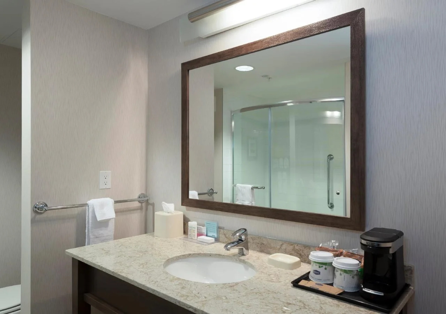 Hampton Inn & Suites by Hilton, Airdrie, AB, Canada