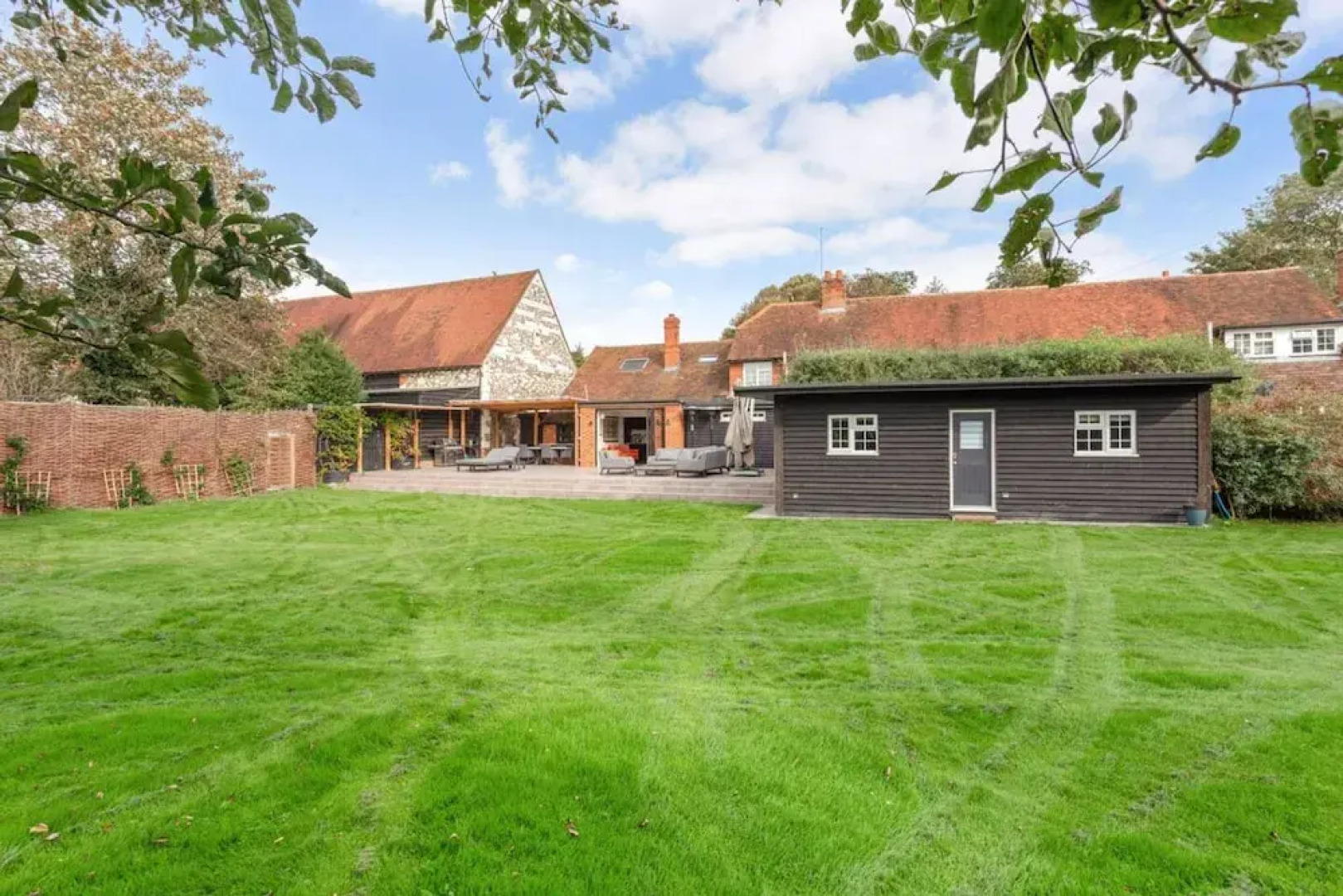 Crazy Fox Garden Cabin - From 120 Per Night