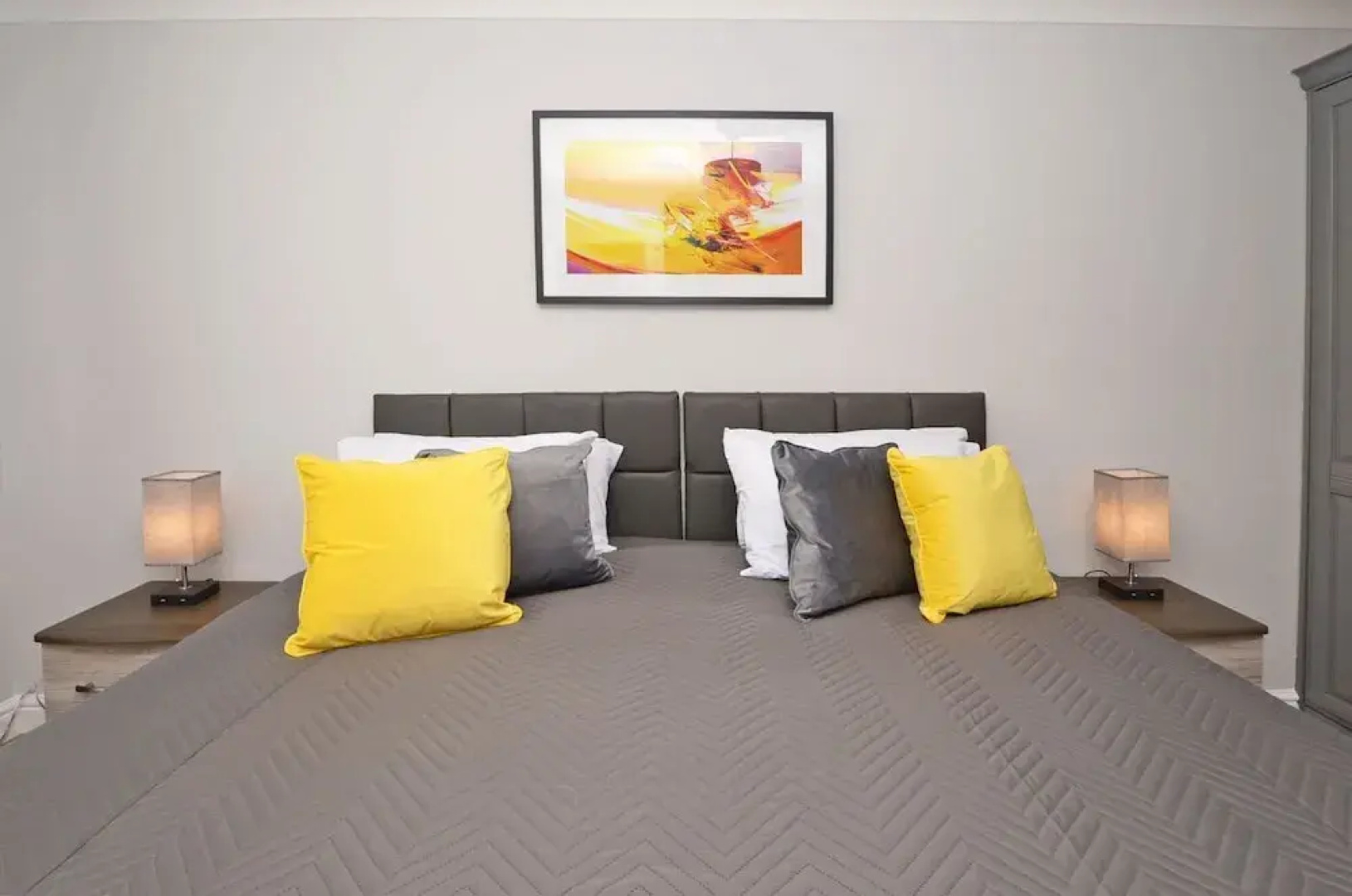 Ideal for Alton Towers, Staffordshire and The Peak District
