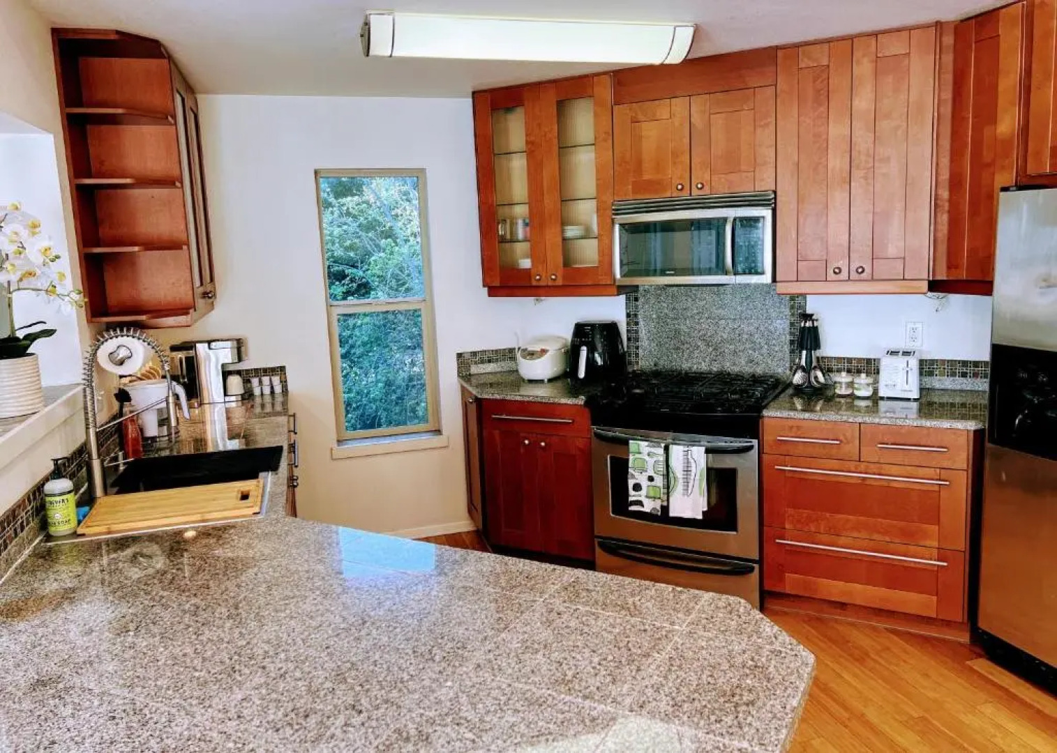 Contemporary House with Ocean View Decks