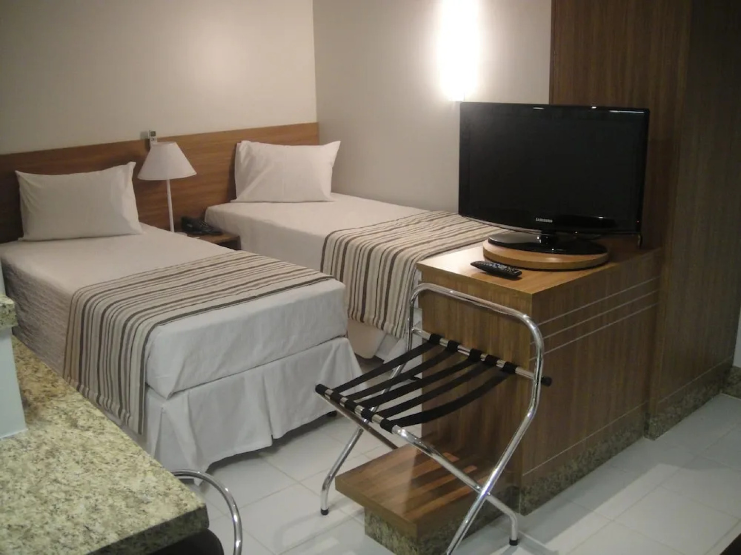 Flat Sun Square Residence