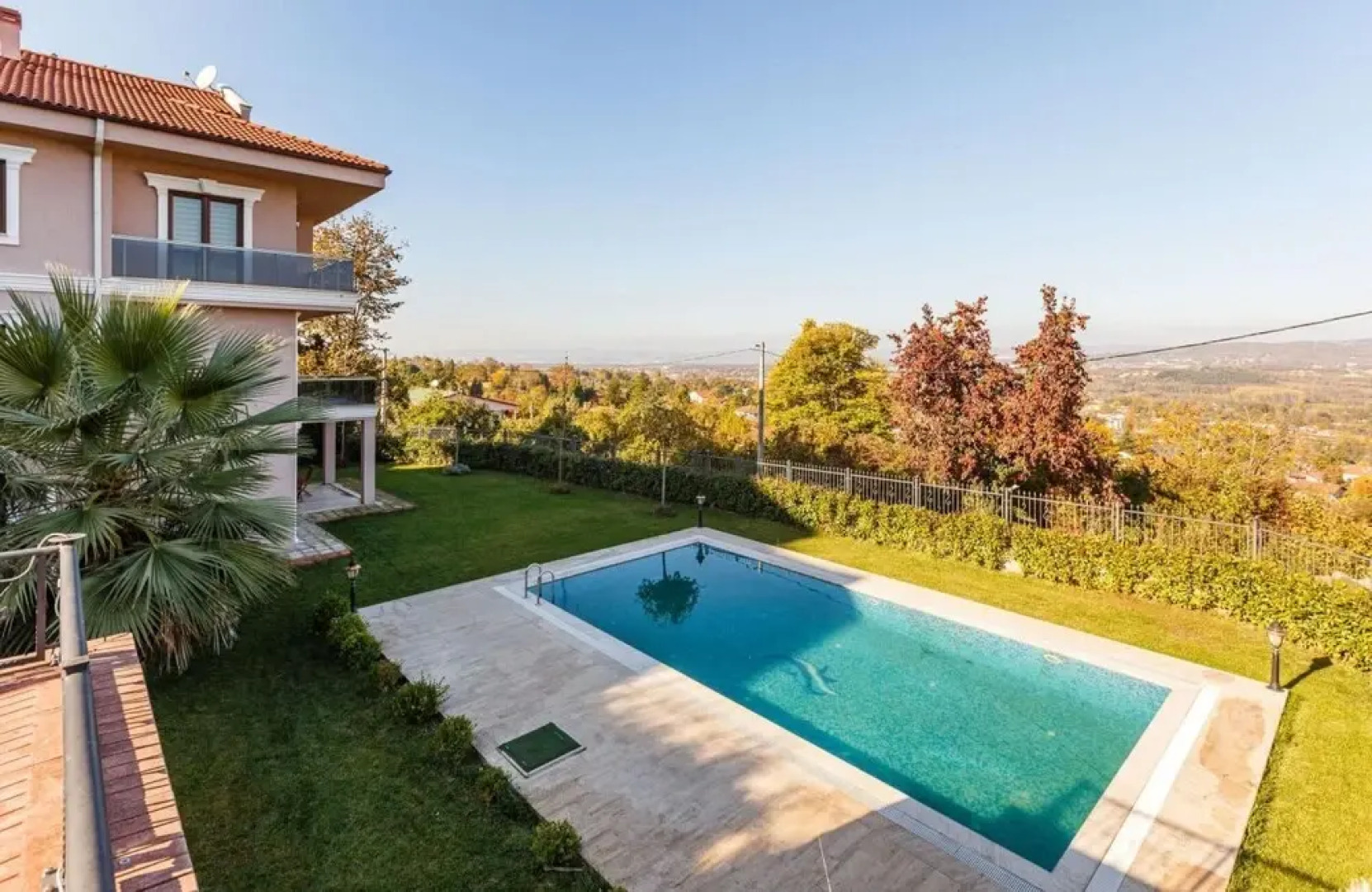 Spacious Villa With Private Pool and Garden in Kartepe Near Sapanca