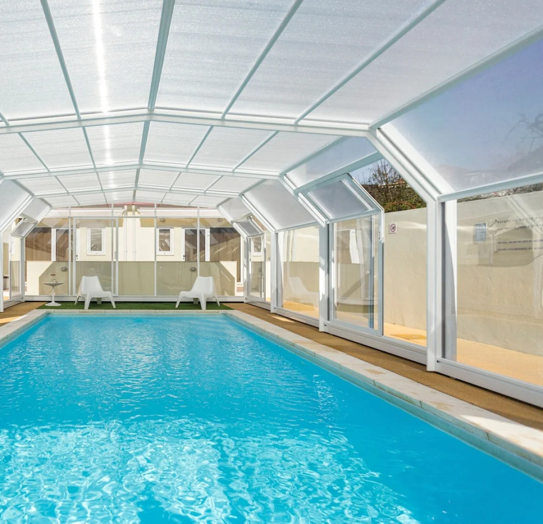 733 Costa Cabral Metro Residence