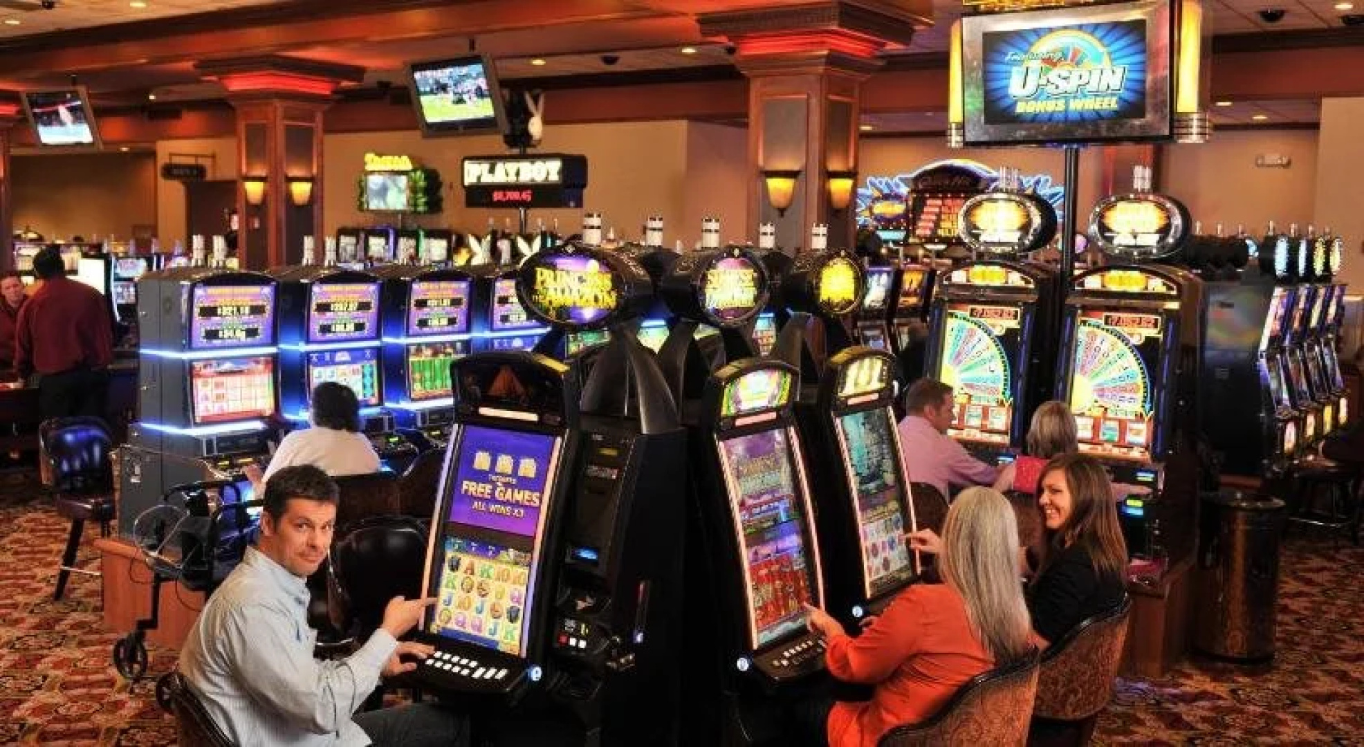 Lakeside Hotel Casino