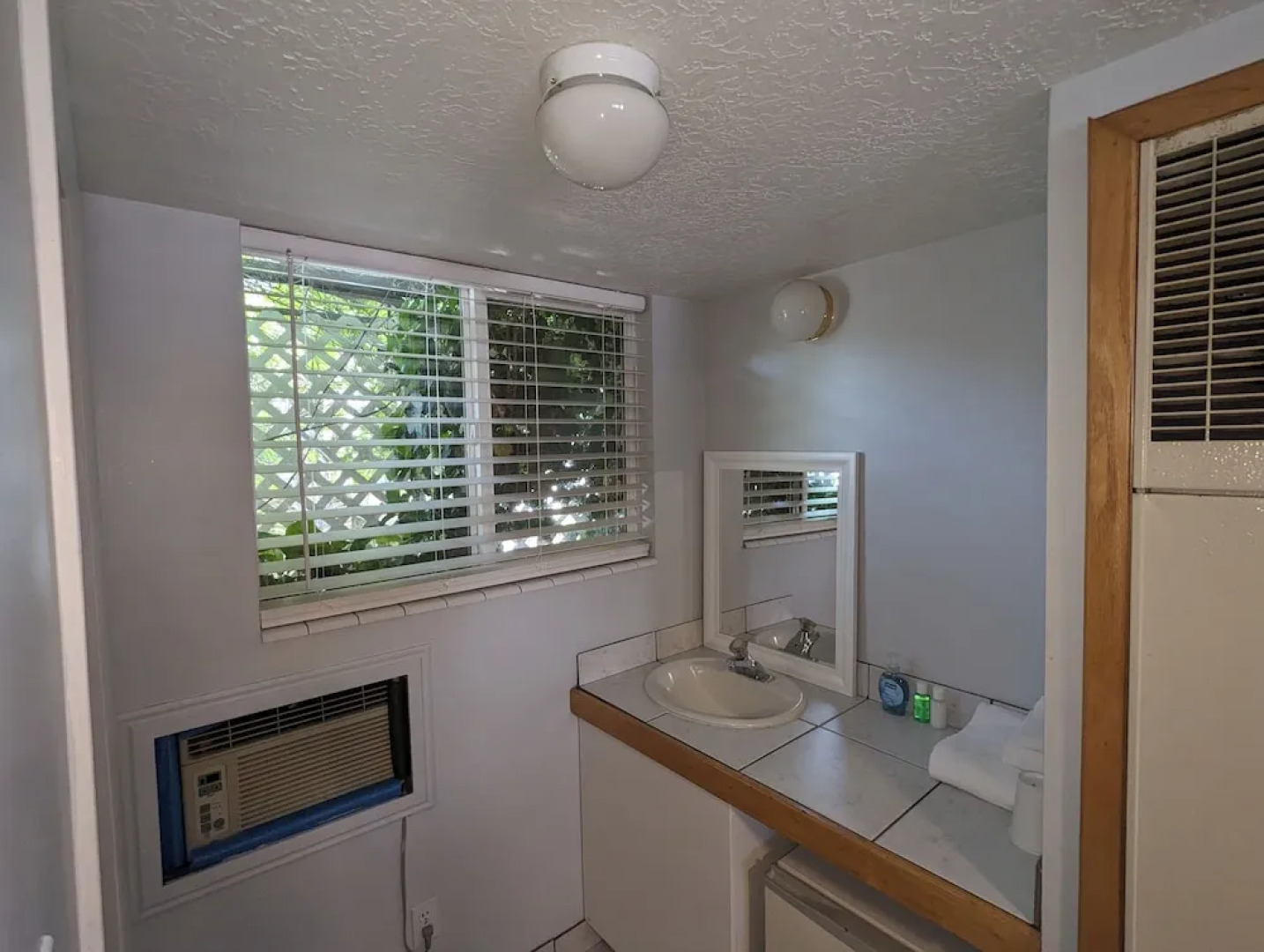 Majestic Rockies Motel