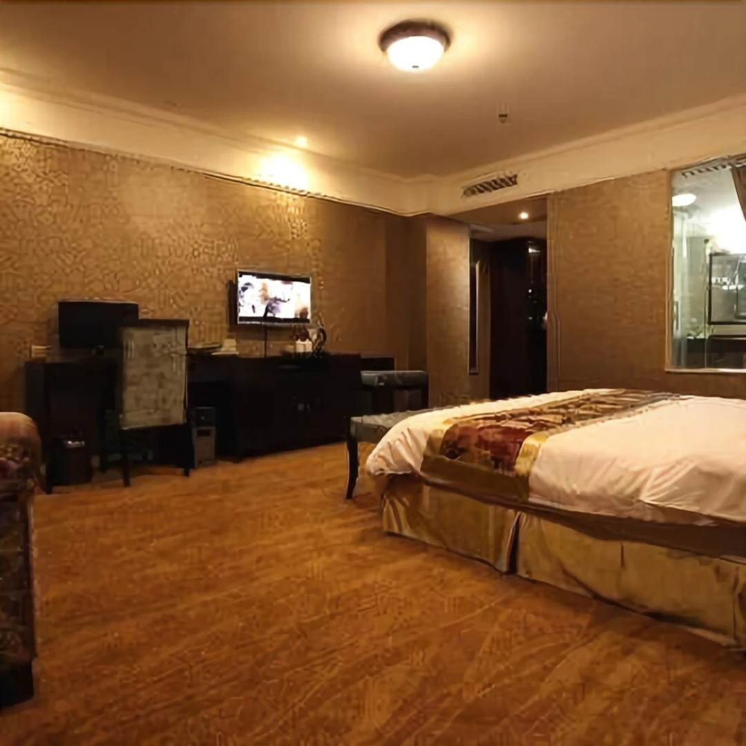 Emerald Hotel