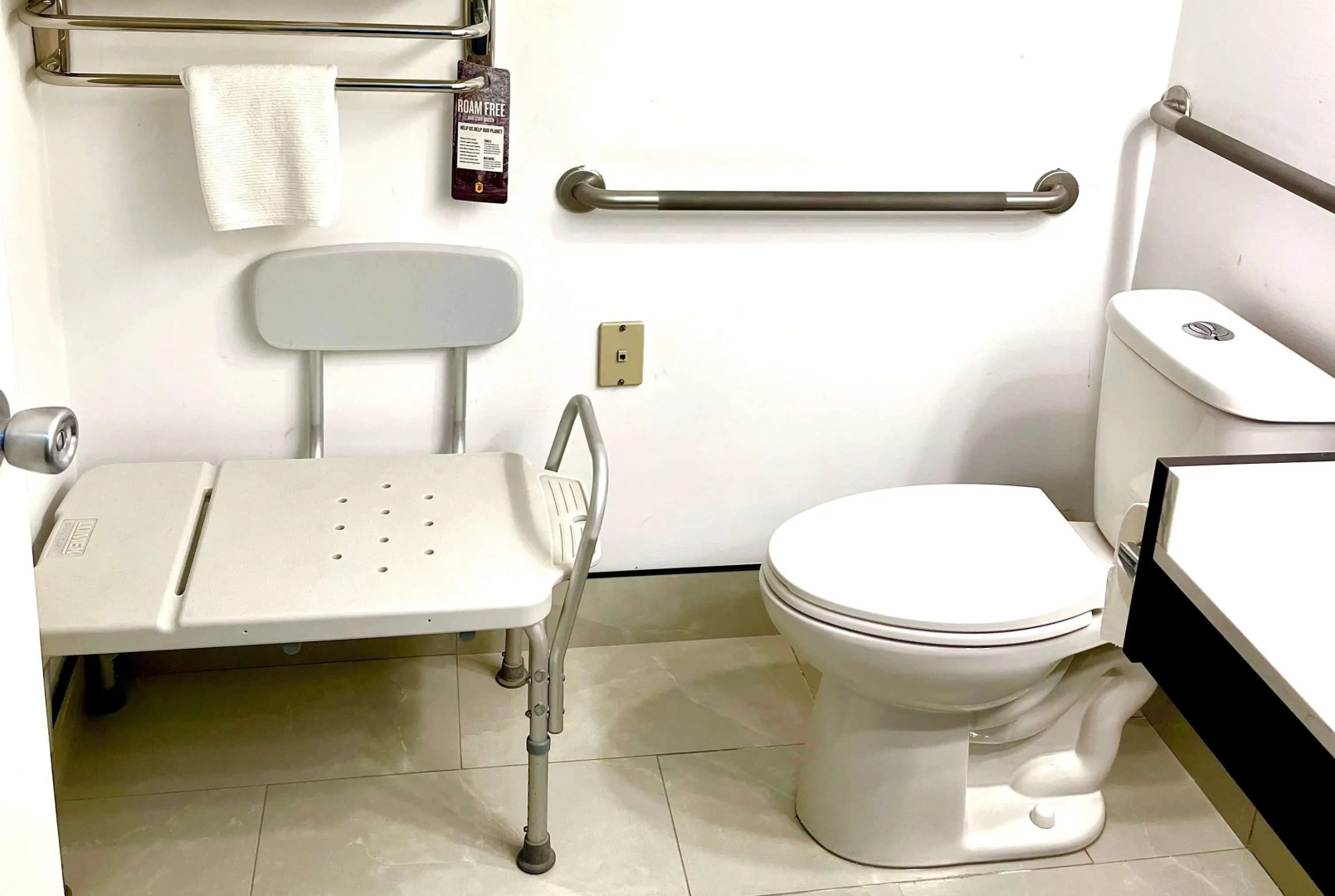 Super 8 by Wyndham Hinton