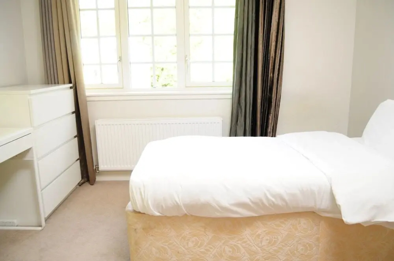 Pear Nook Treet - Exquisite Family Home