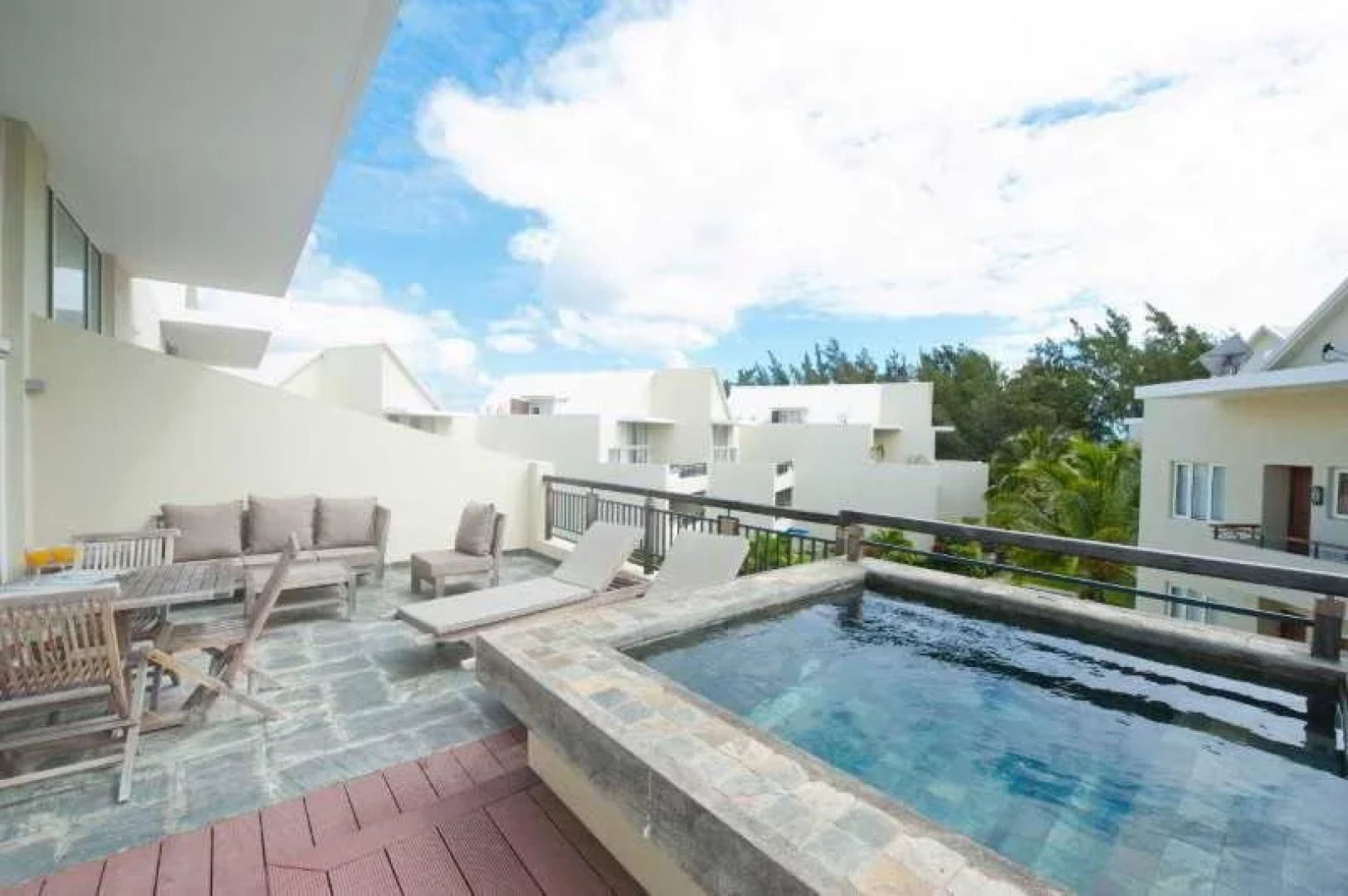 Cape Bay Luxury Beach Apartments By Barnes