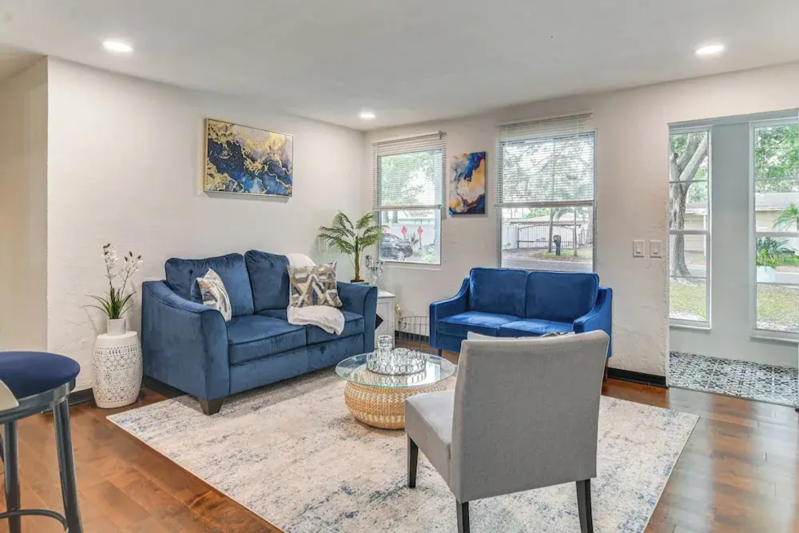2 Mi to Beach: Family Getaway w/ Yard in St Pete!