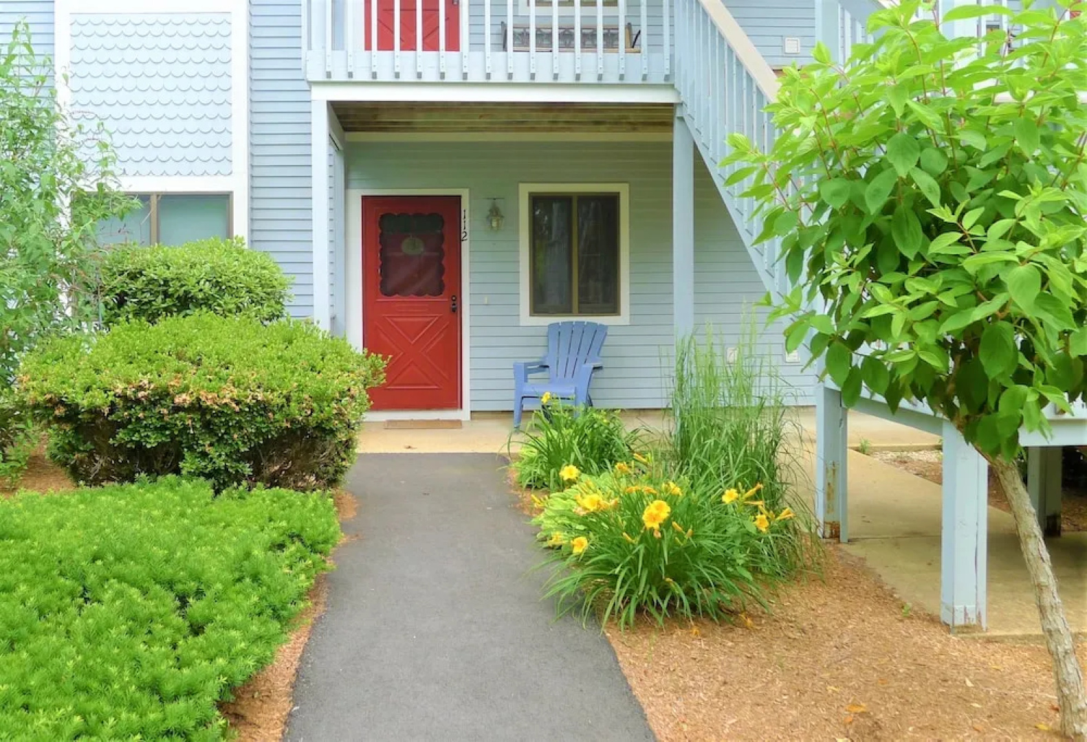 112 Chilton - 2 Bedroom Condo