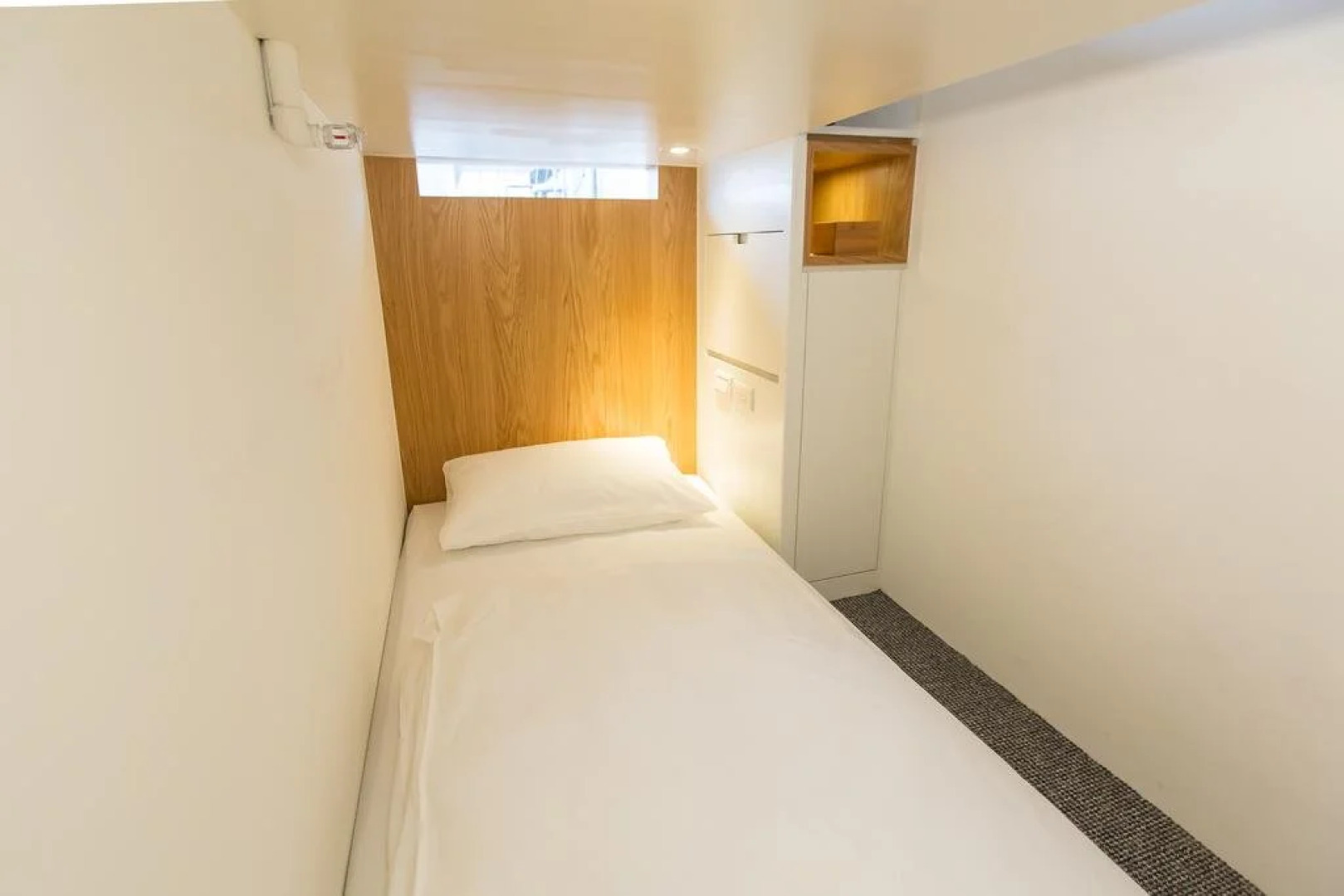 Muiu Inn Capsule Hotel