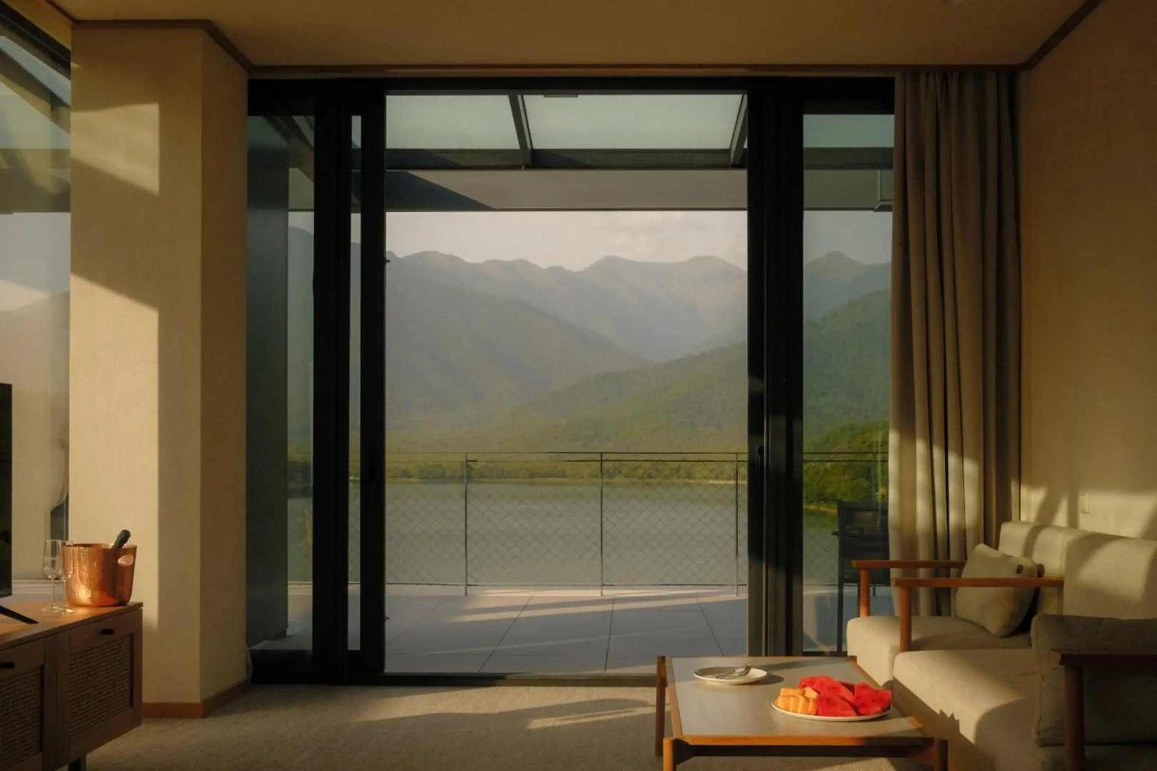 Курорт Kvareli Lake