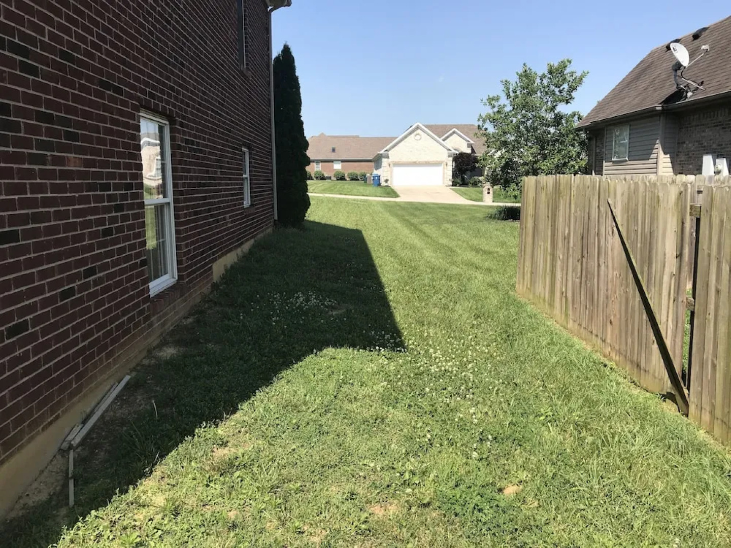 New Albany 3 BR Walkout Apartment