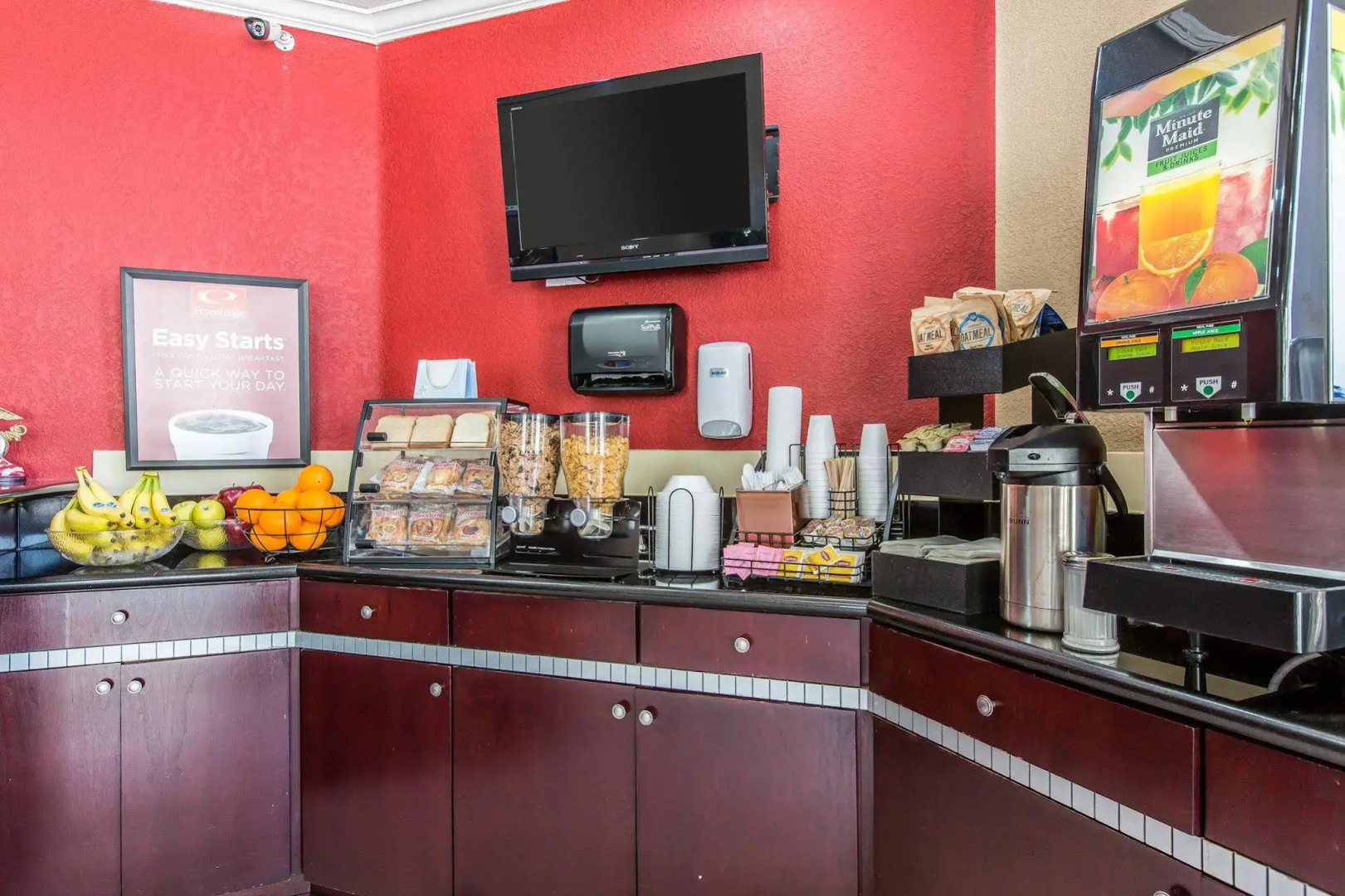 Econo Lodge Inn & Suites Fallbrook Downtown